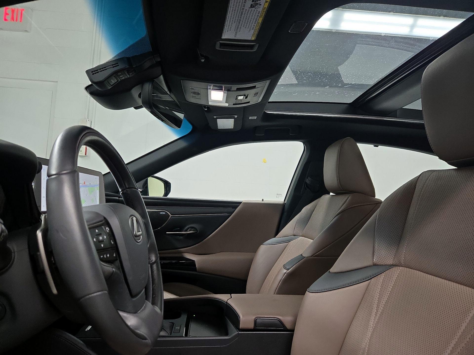 Thumbnail: 2024 Lexus ES - 20