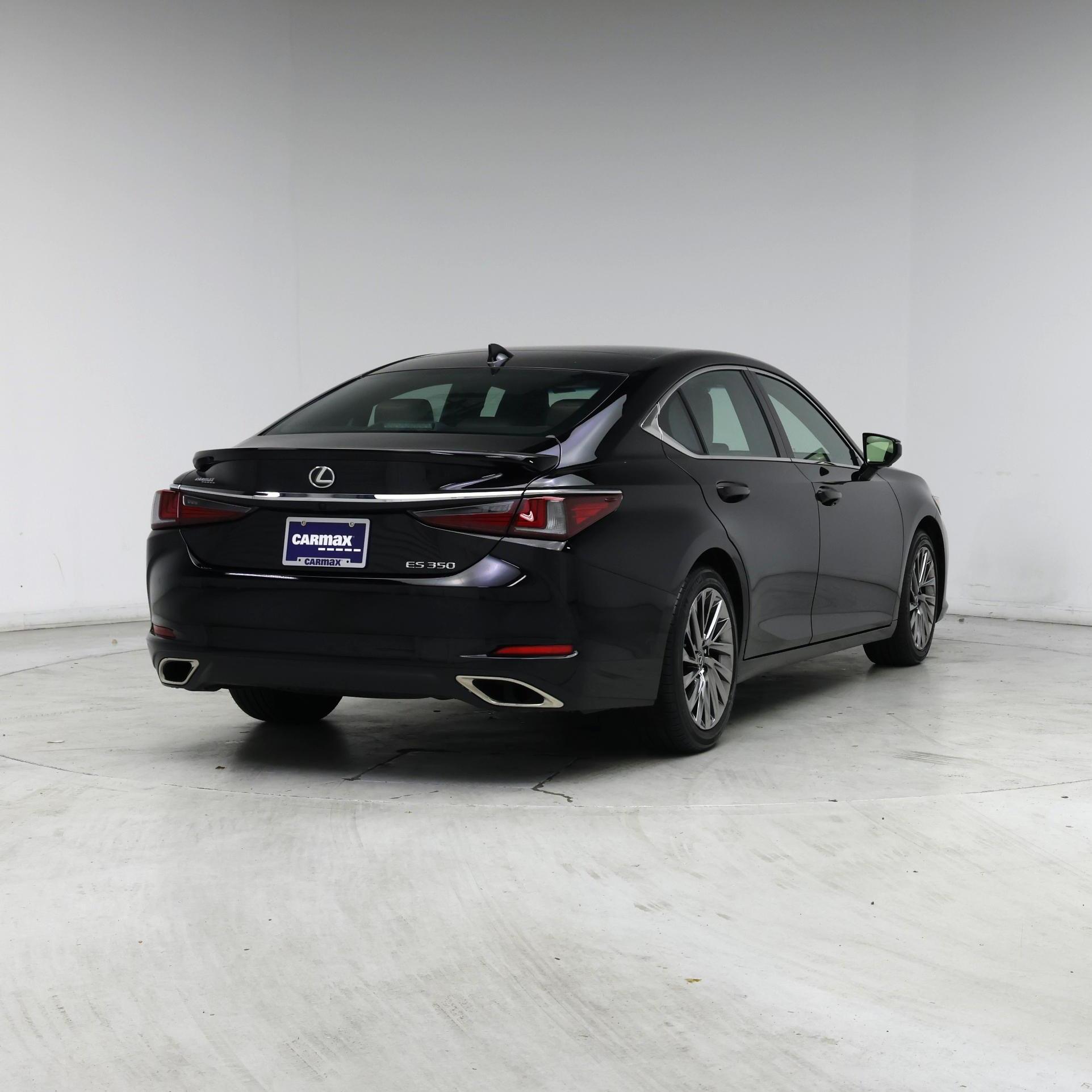 Thumbnail: 2024 Lexus ES - 8