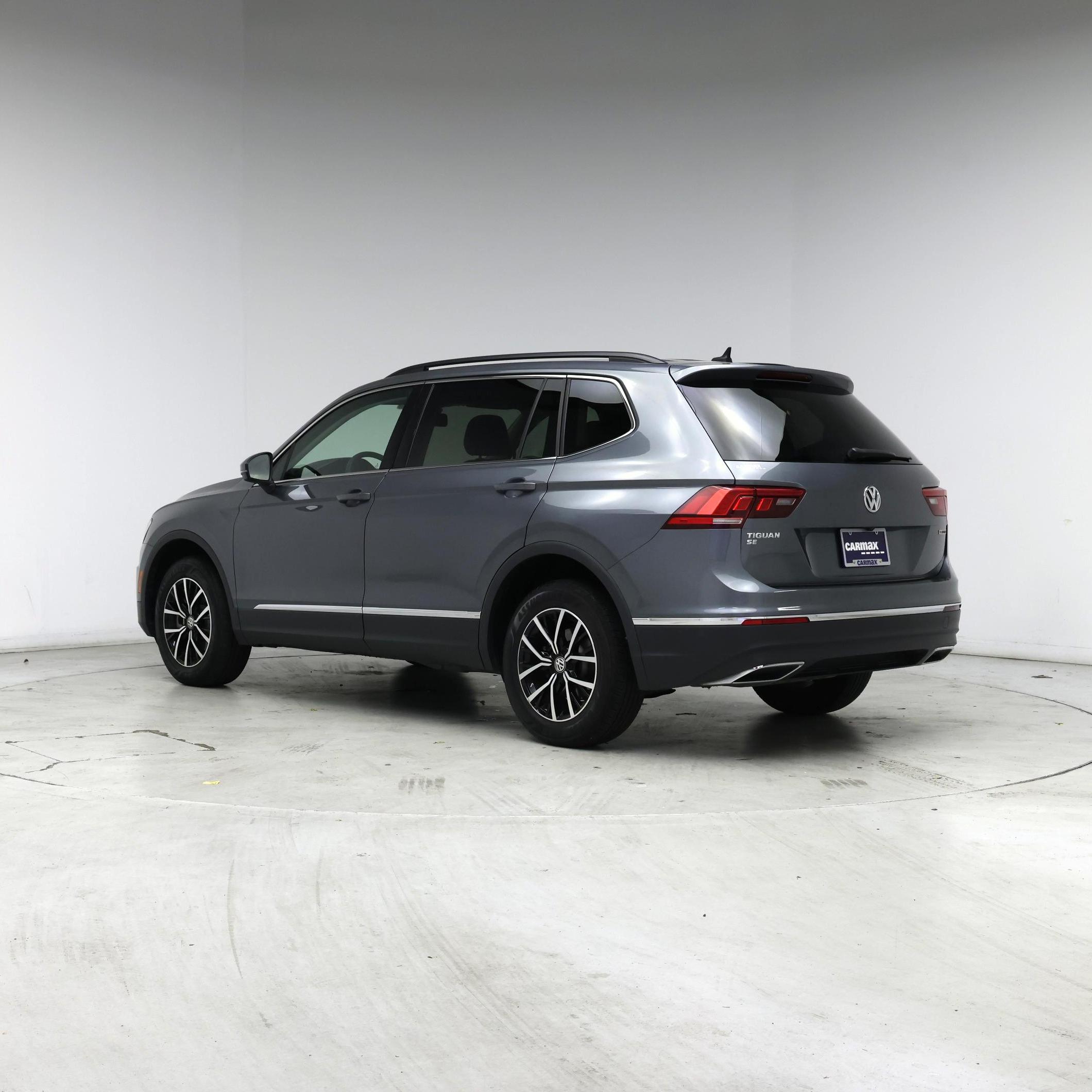 Thumbnail: 2021 Volkswagen Tiguan - 2