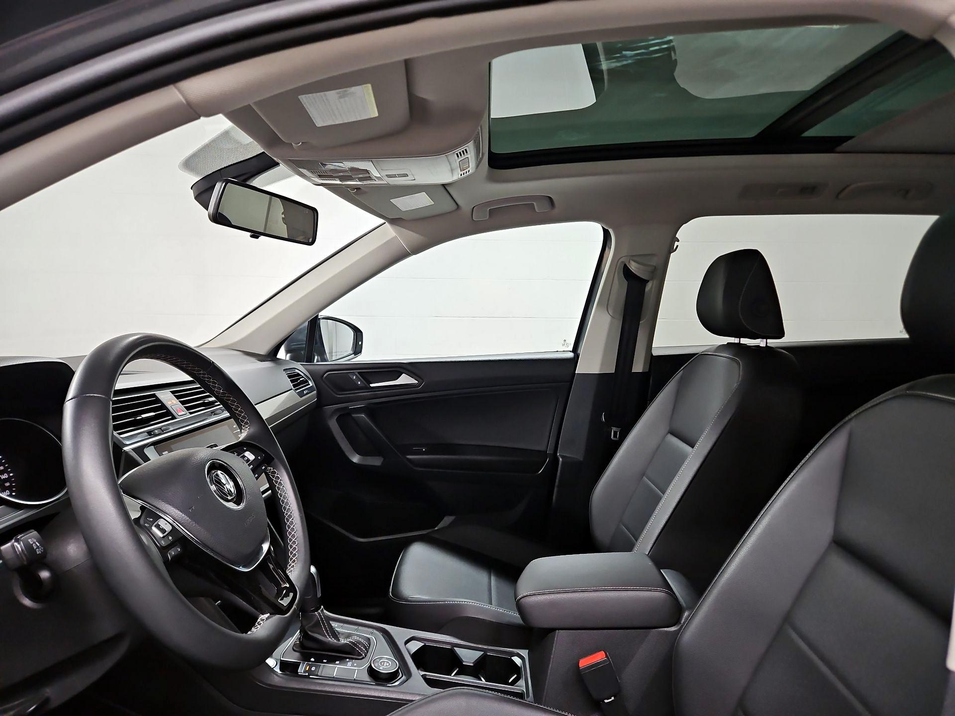 Thumbnail: 2021 Volkswagen Tiguan - 19