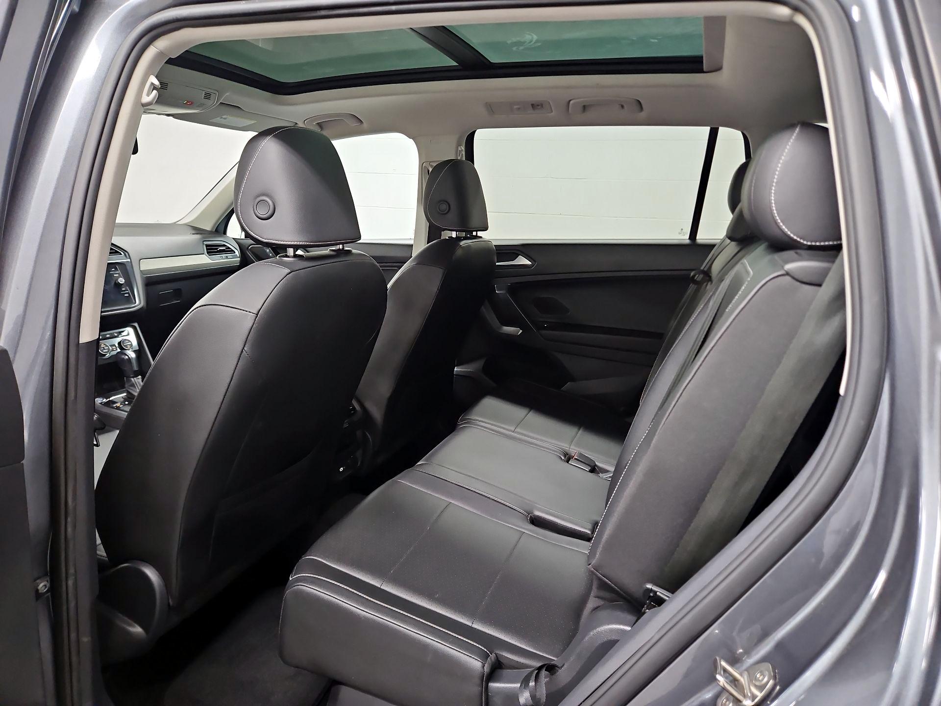 Thumbnail: 2021 Volkswagen Tiguan - 20