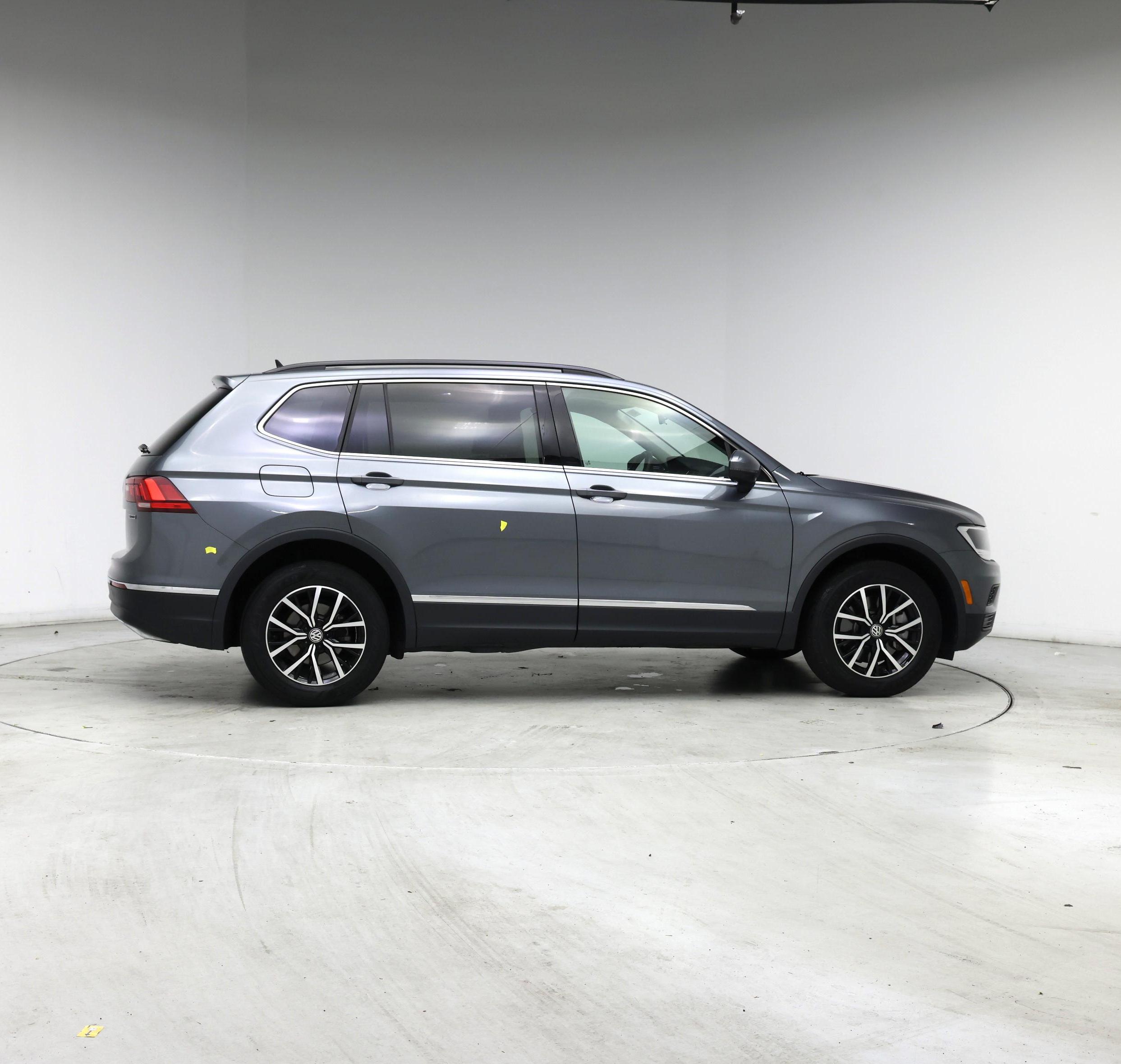Thumbnail: 2021 Volkswagen Tiguan - 7