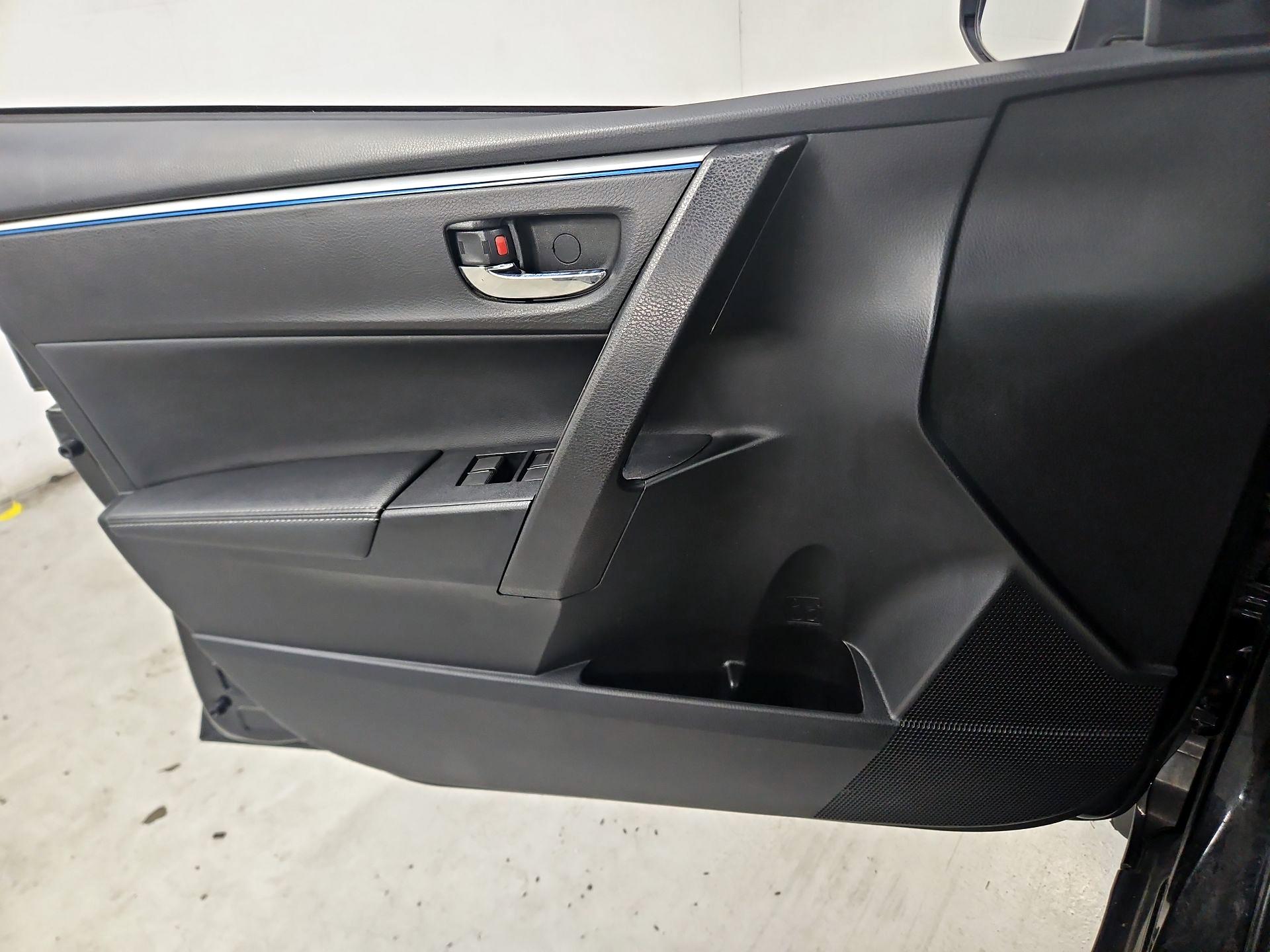 Thumbnail: 2016 Toyota Corolla - 12