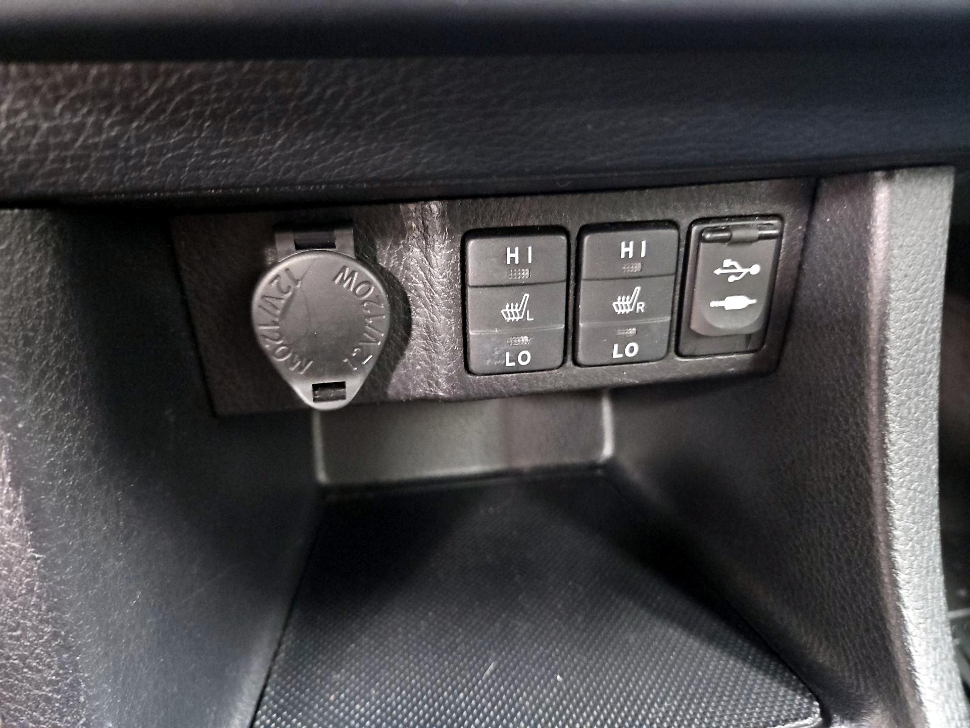 Thumbnail: 2016 Toyota Corolla - 19