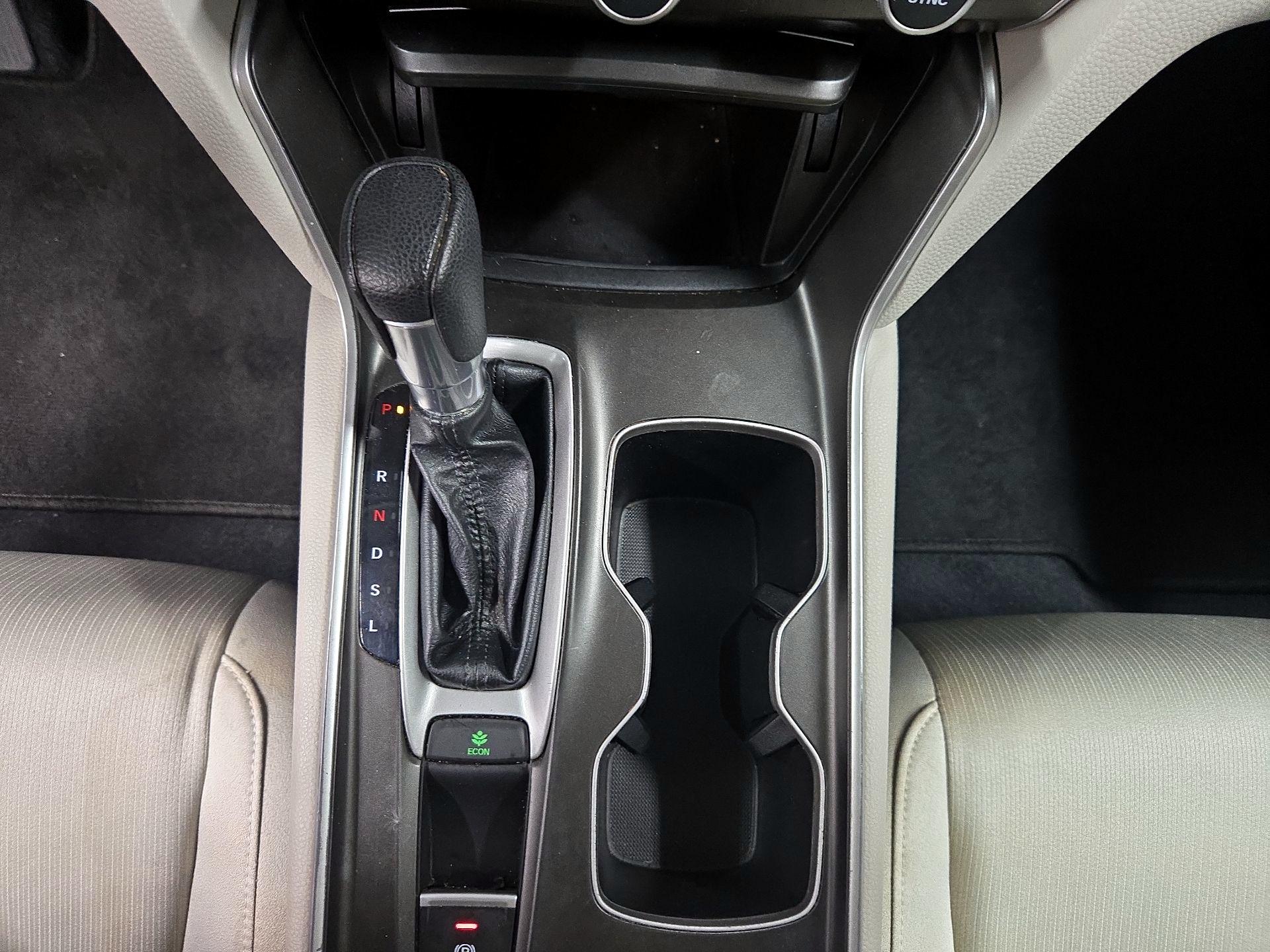 Thumbnail: 2019 Honda Accord - 17