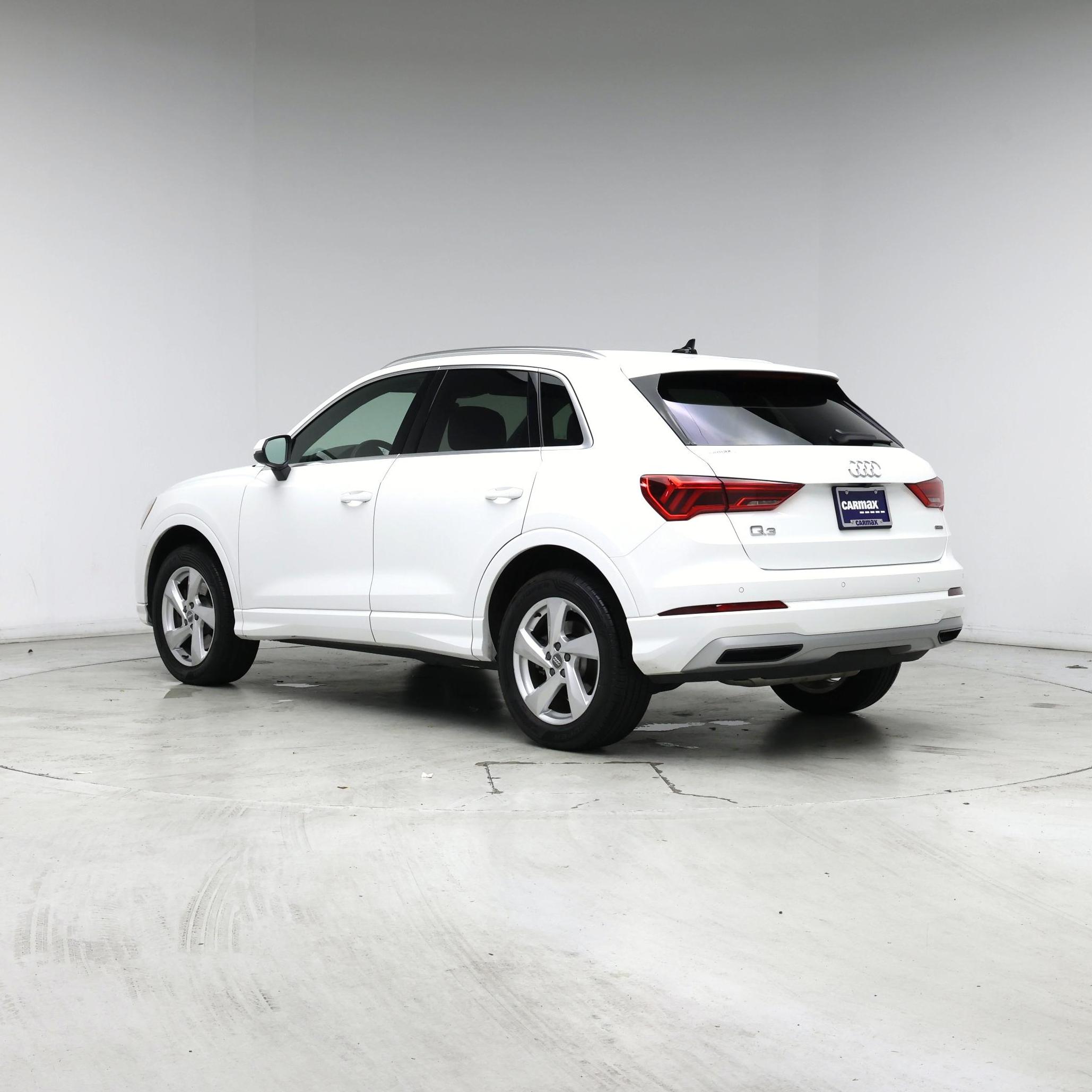 Thumbnail: 2019 Audi Q3 - 2