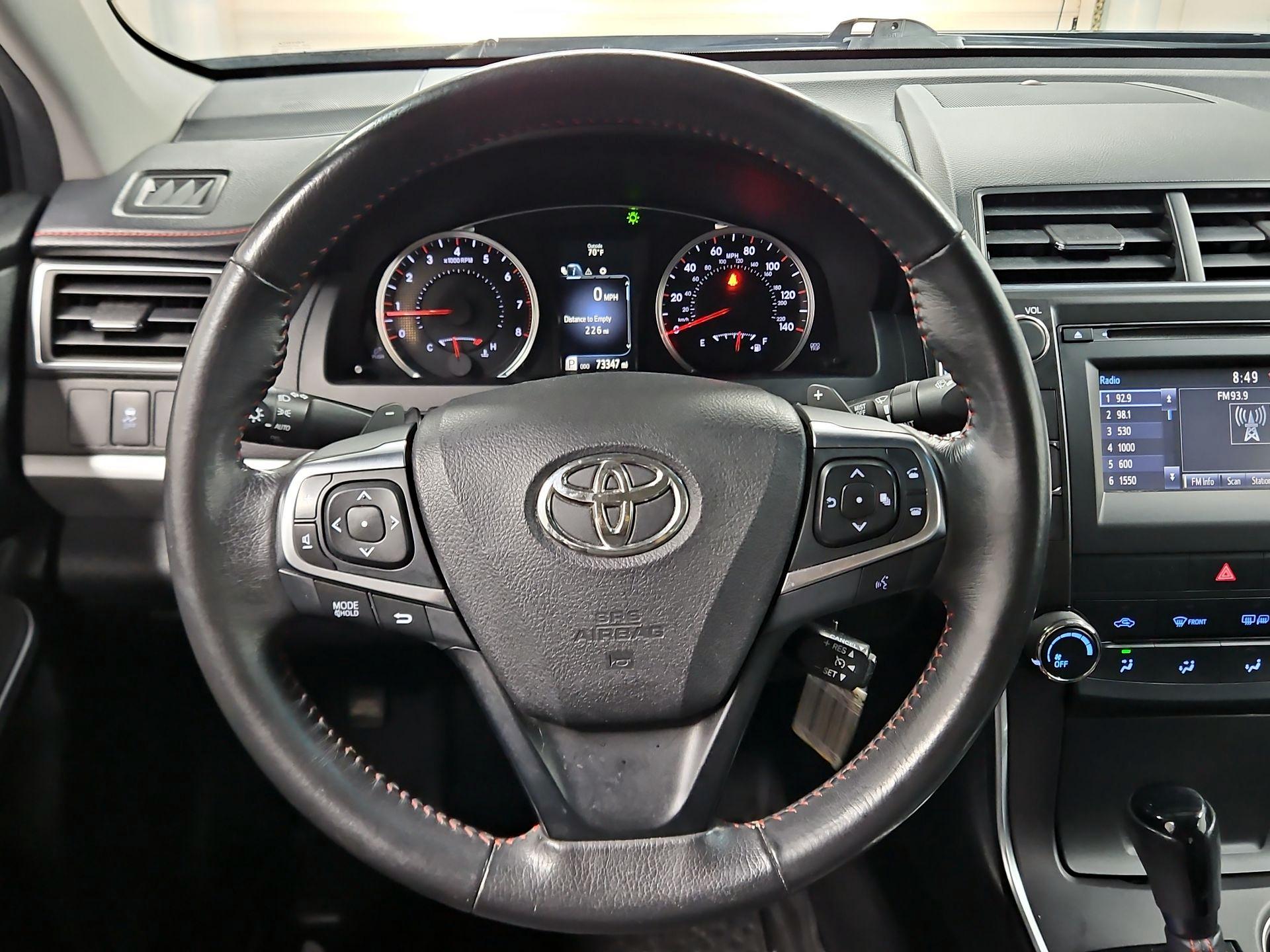 Thumbnail: 2017 Toyota Camry - 10