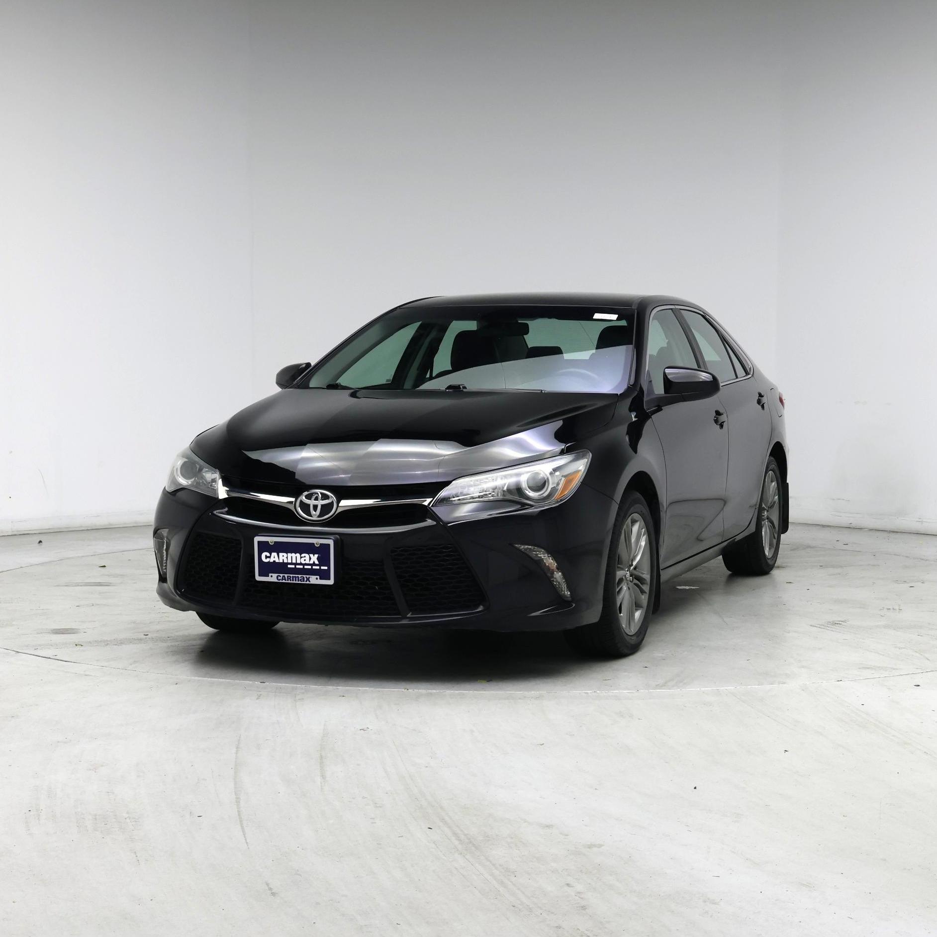 Thumbnail: 2017 Toyota Camry - 4