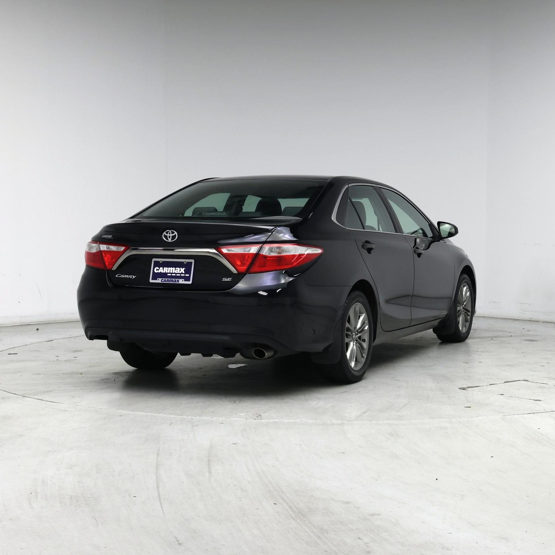 Thumbnail: 2017 Toyota Camry - 8