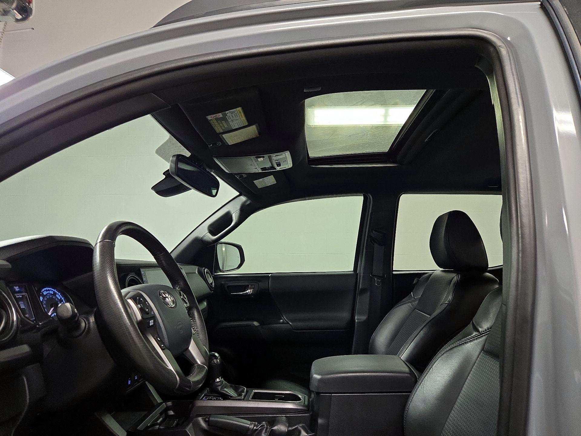 Thumbnail: 2020 Toyota Tacoma - 20