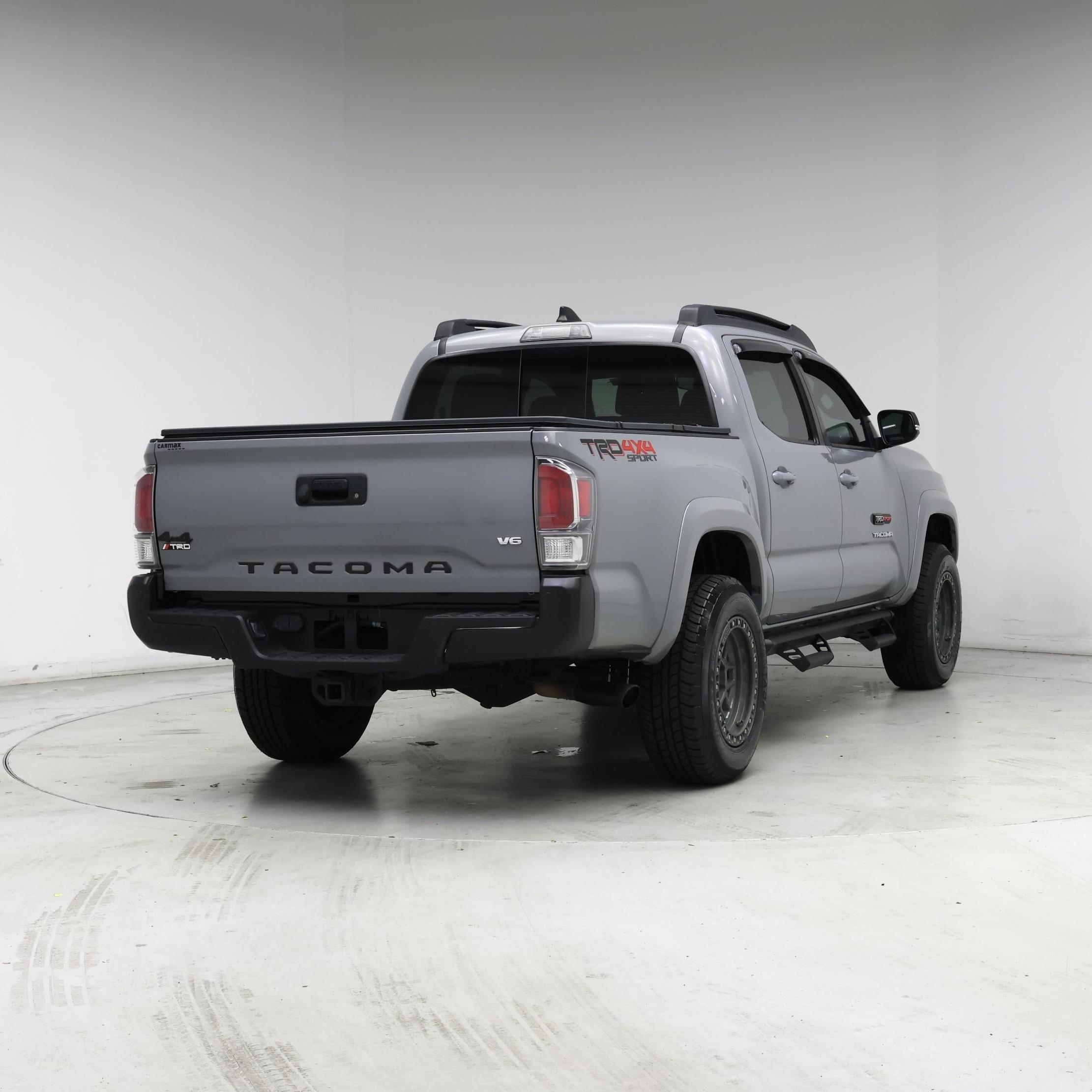 Thumbnail: 2020 Toyota Tacoma - 8