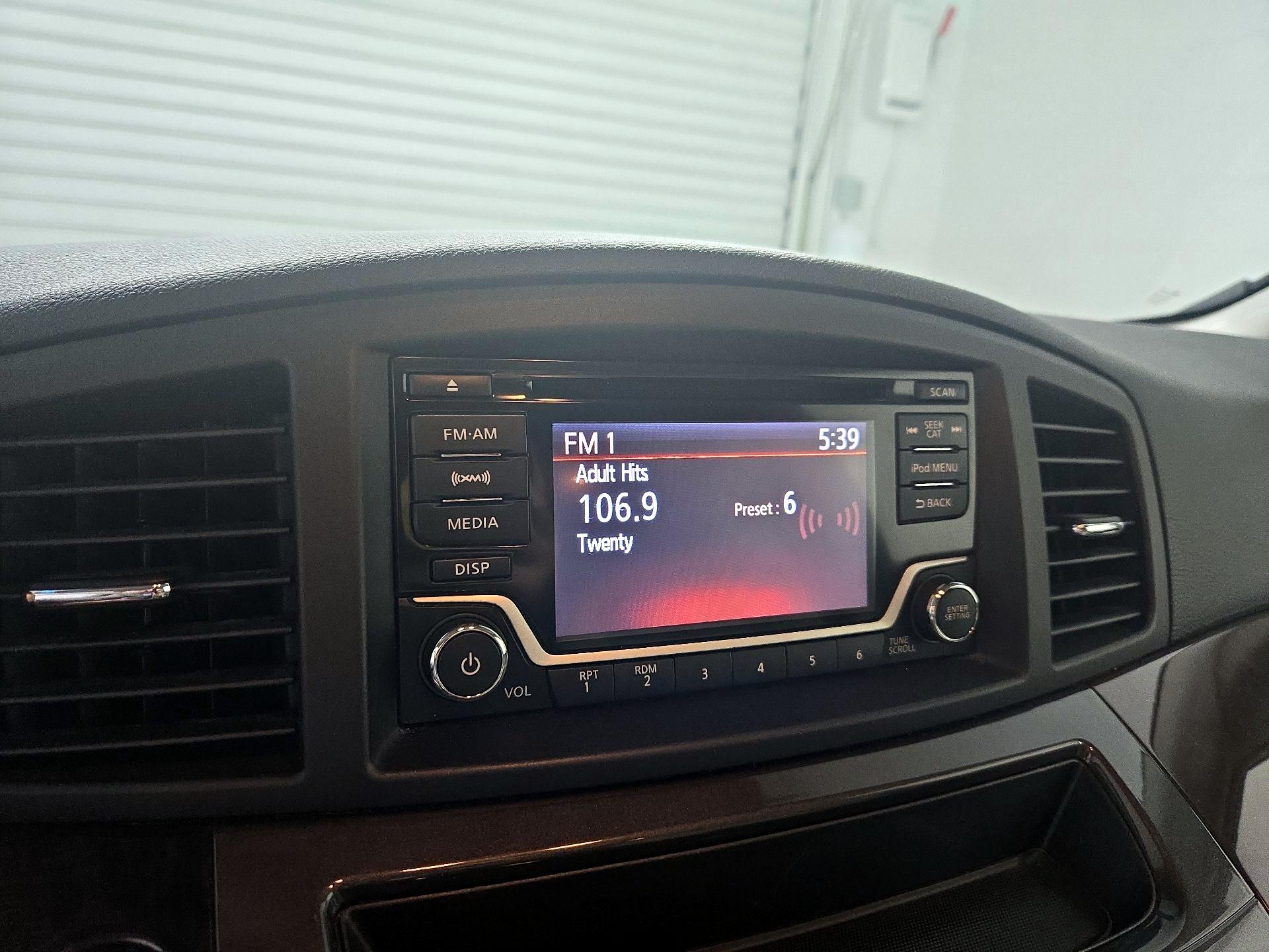 Thumbnail: 2015 Nissan Quest - 15