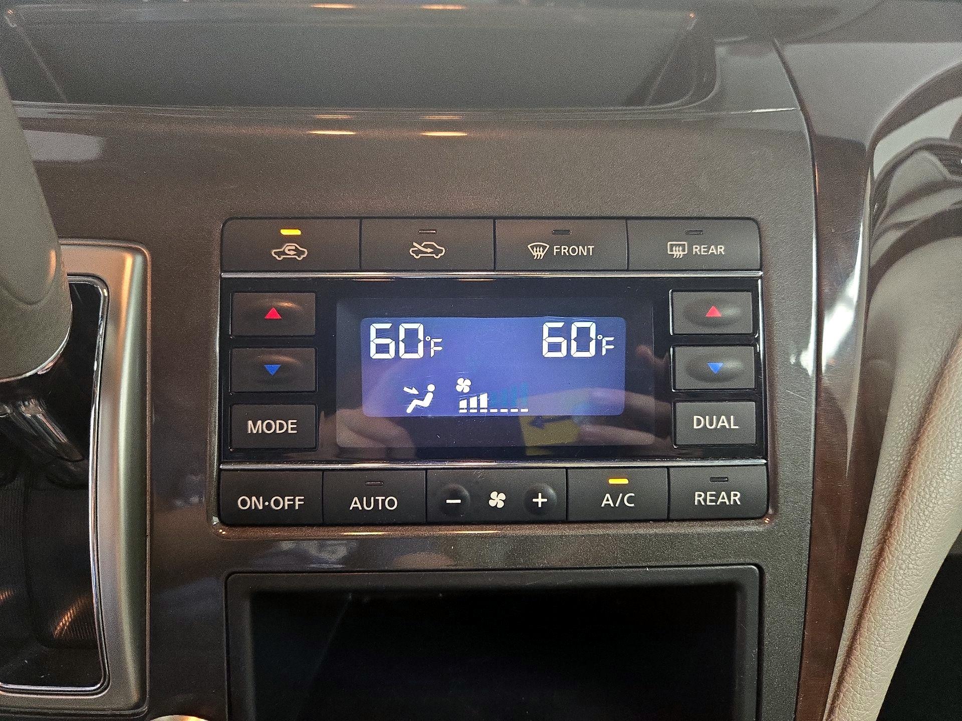 Thumbnail: 2015 Nissan Quest - 16
