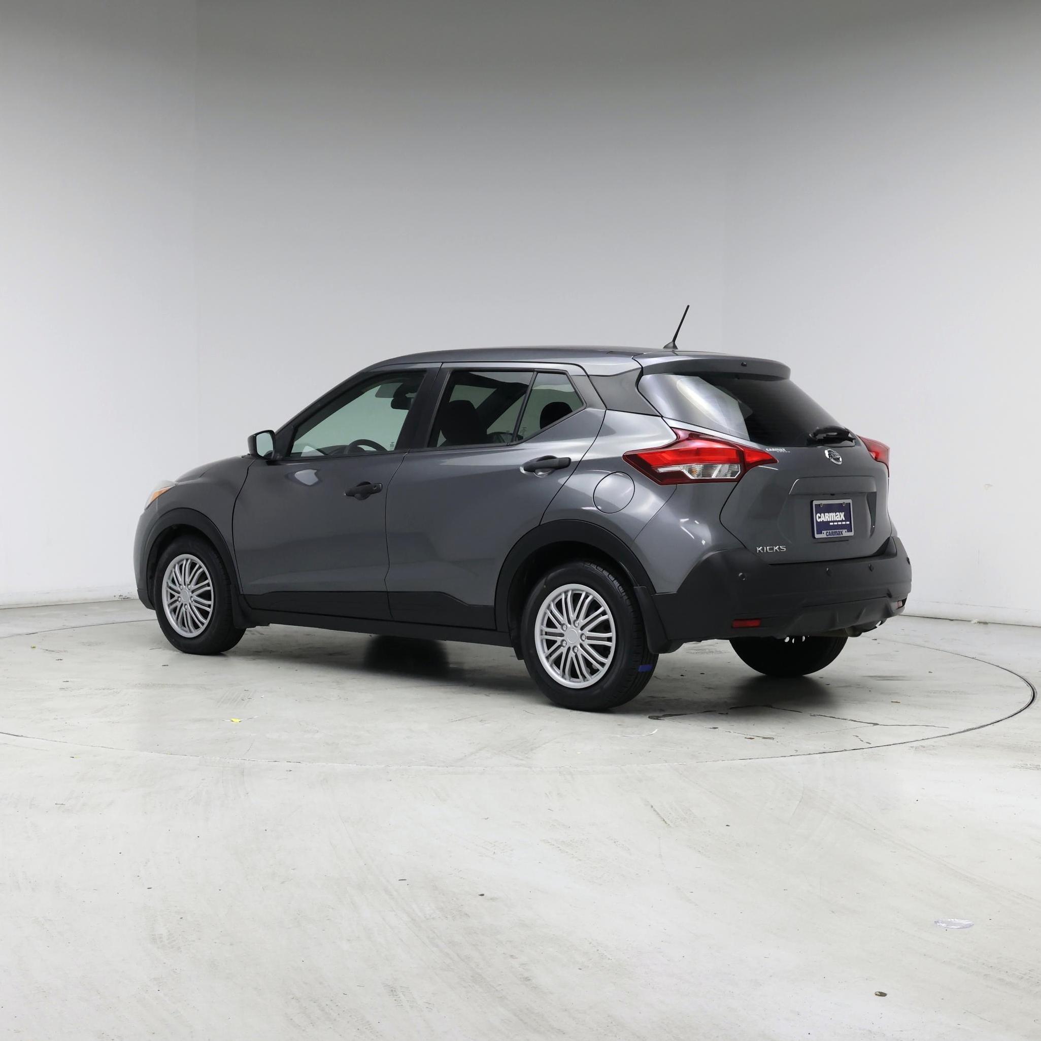 Thumbnail: 2020 Nissan Kicks - 2