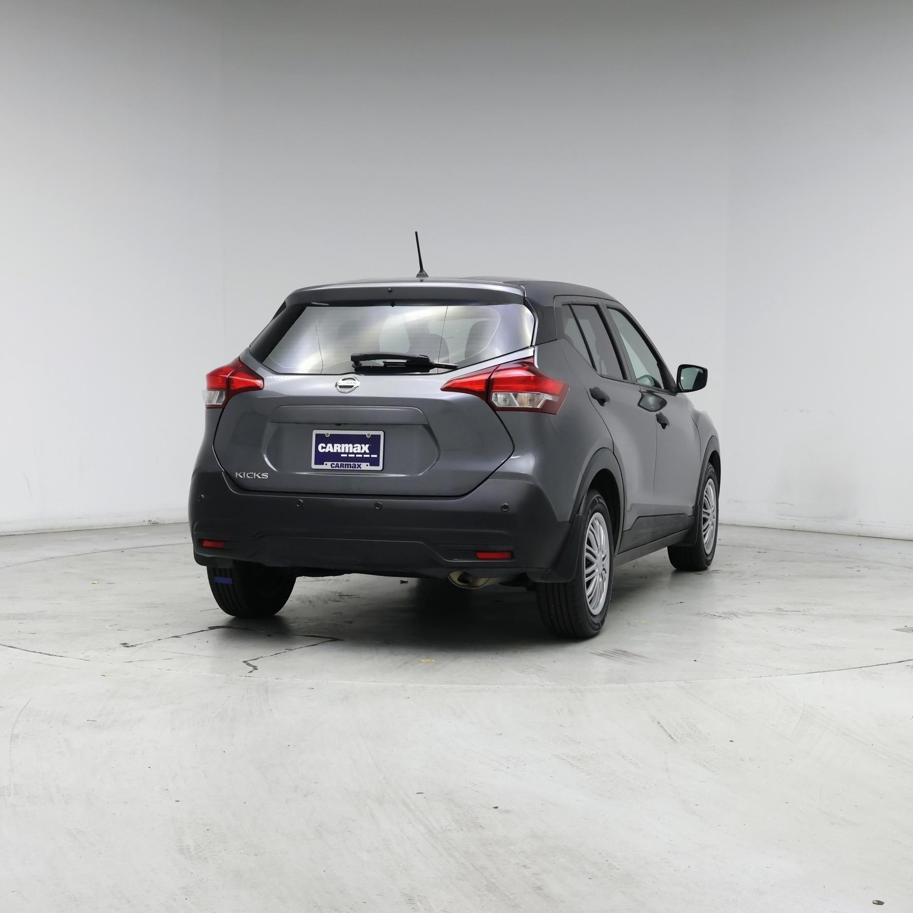 Thumbnail: 2020 Nissan Kicks - 8