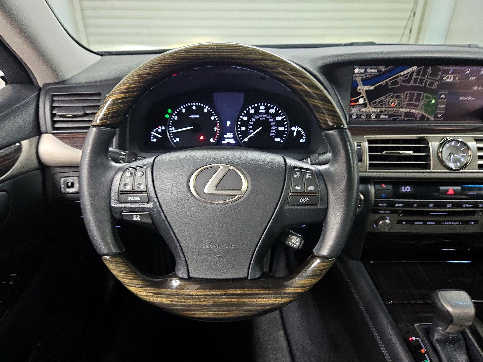 Thumbnail: 2015 Lexus LS - 10