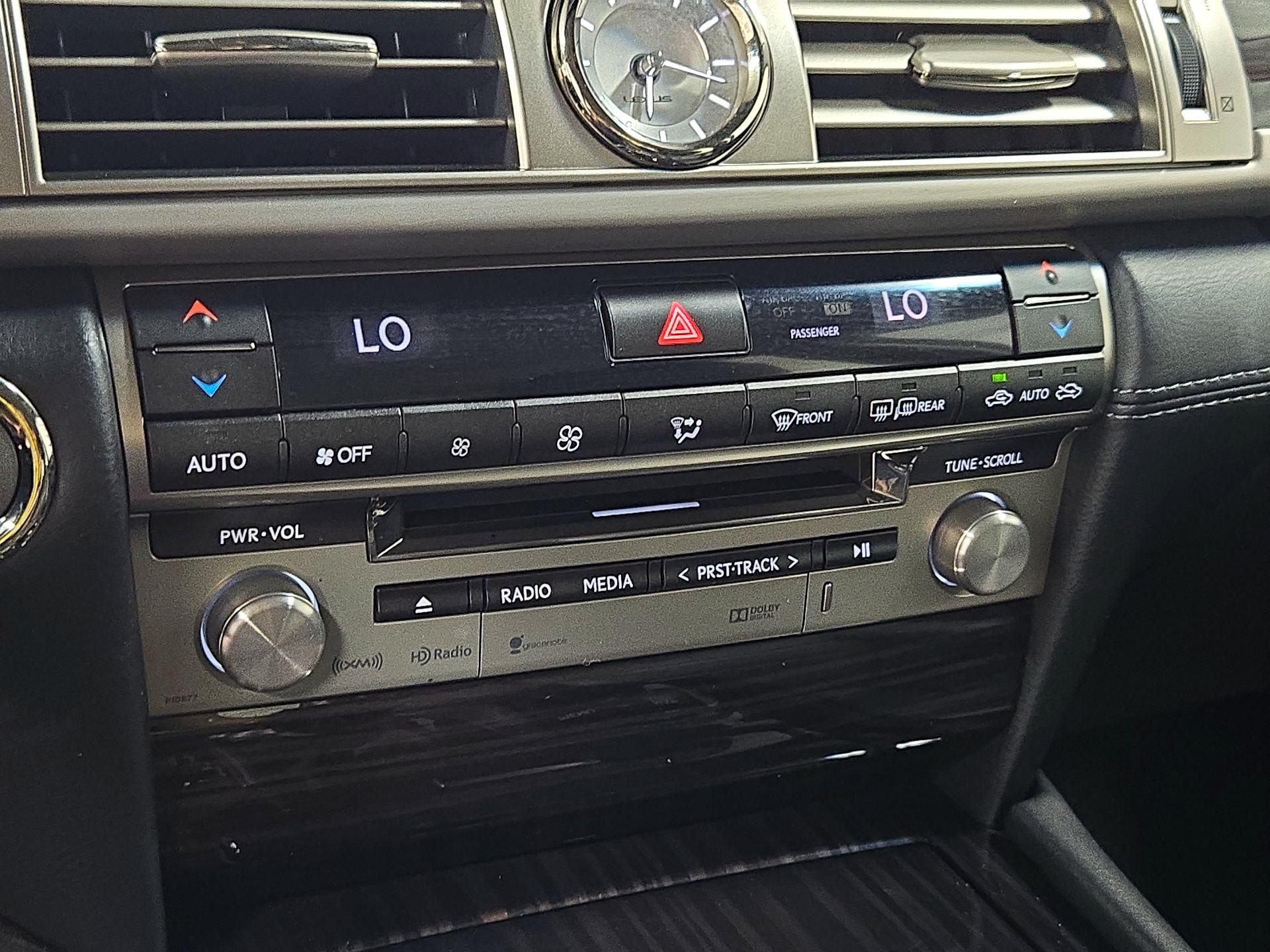 Thumbnail: 2015 Lexus LS - 17