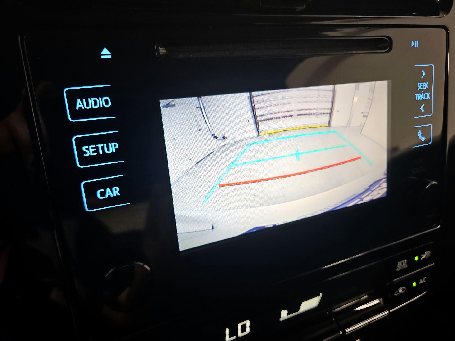 Thumbnail: 2016 Toyota Prius - 14