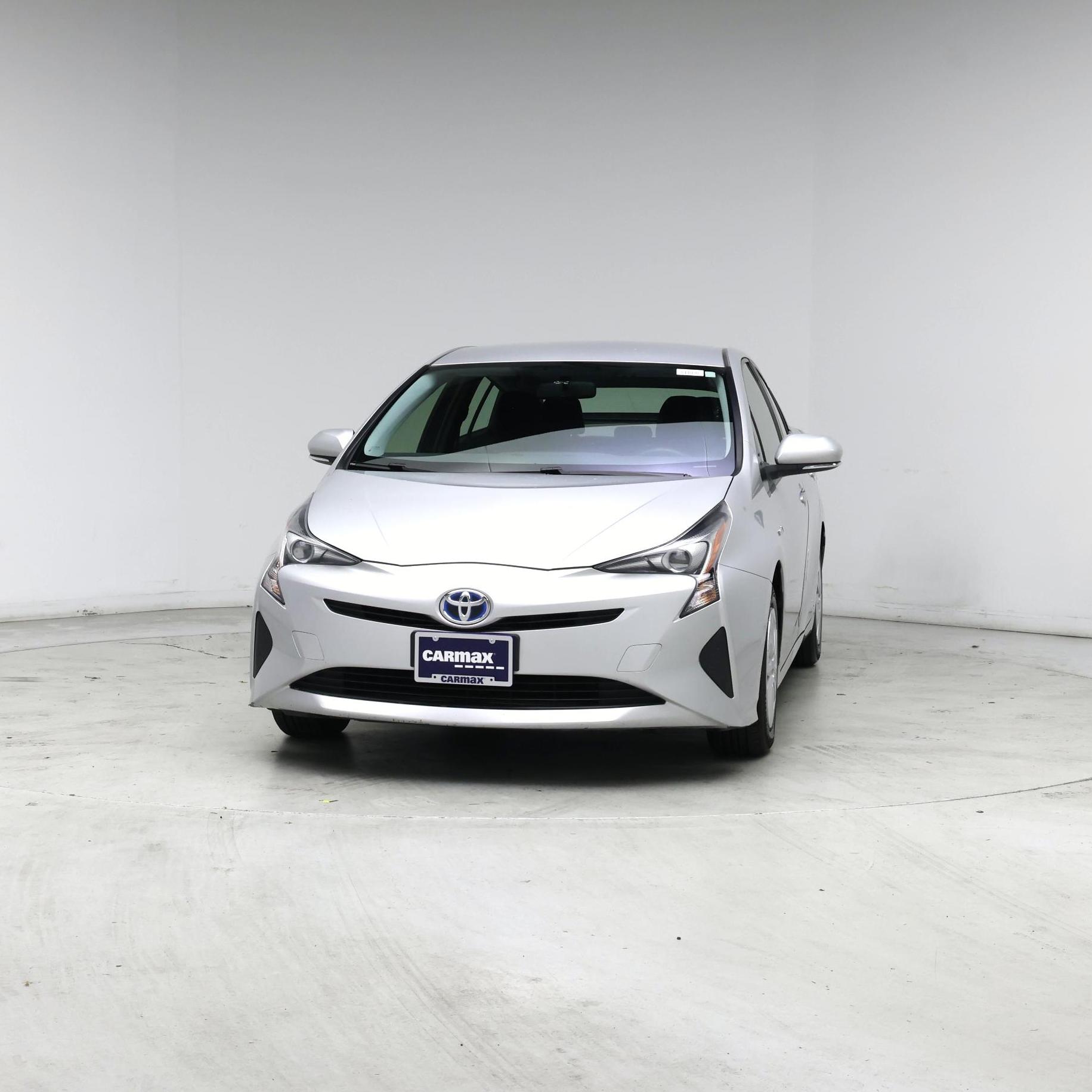 Thumbnail: 2016 Toyota Prius - 4