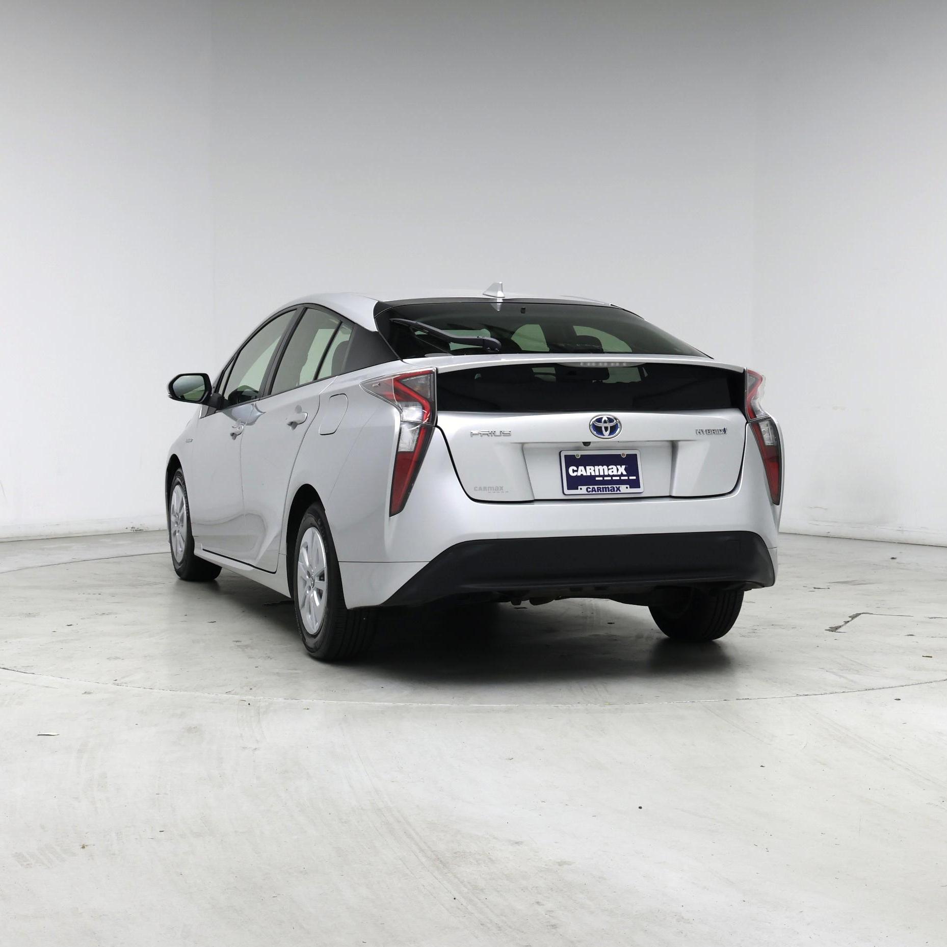 Thumbnail: 2016 Toyota Prius - 6