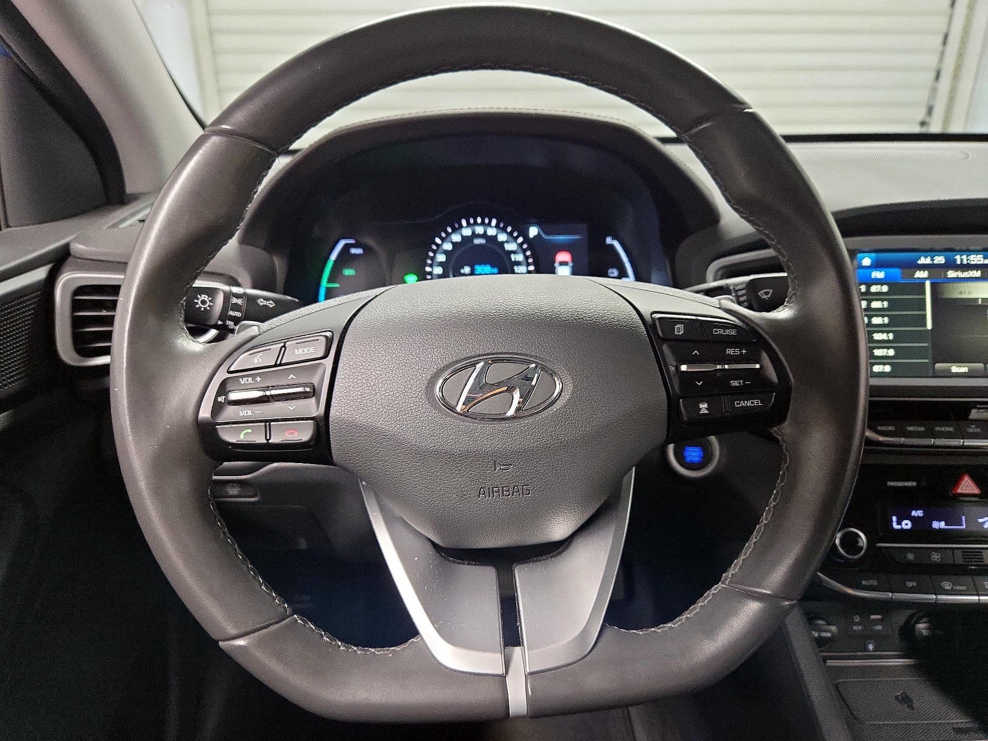 Thumbnail: 2018 Hyundai Ioniq - 10