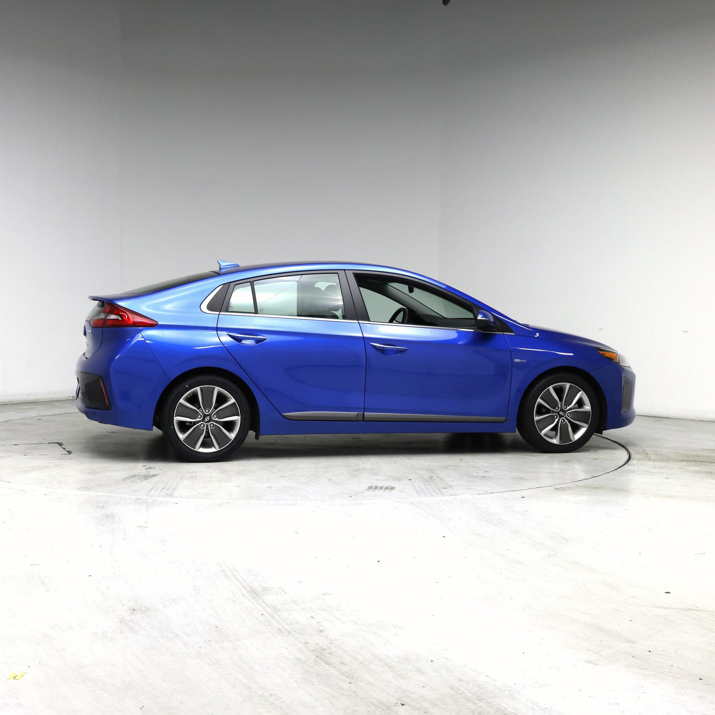 Thumbnail: 2018 Hyundai Ioniq - 7