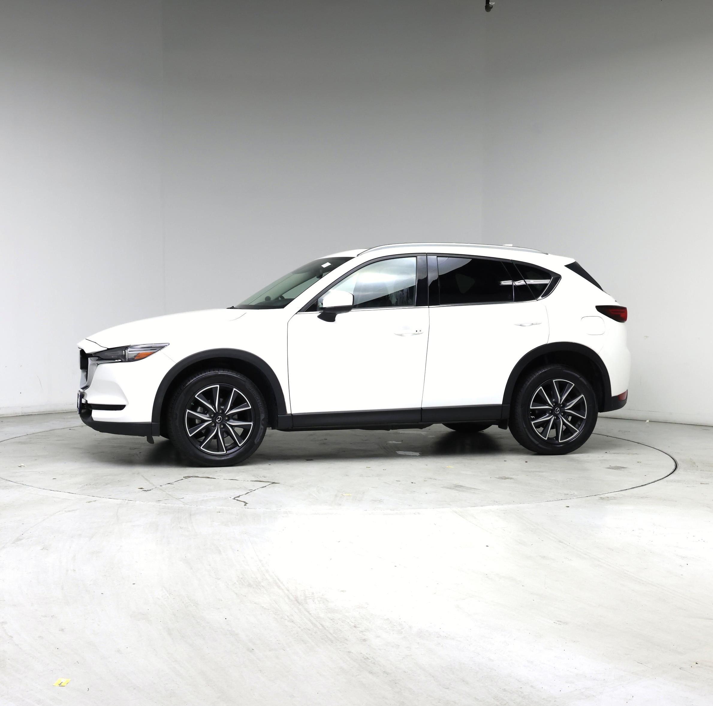 Thumbnail: 2017 Mazda CX-5 - 3