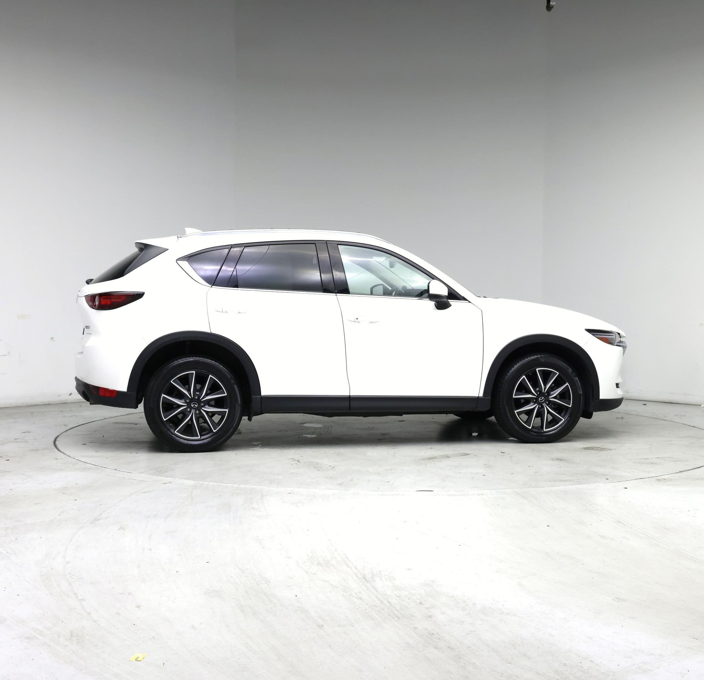 Thumbnail: 2017 Mazda CX-5 - 7
