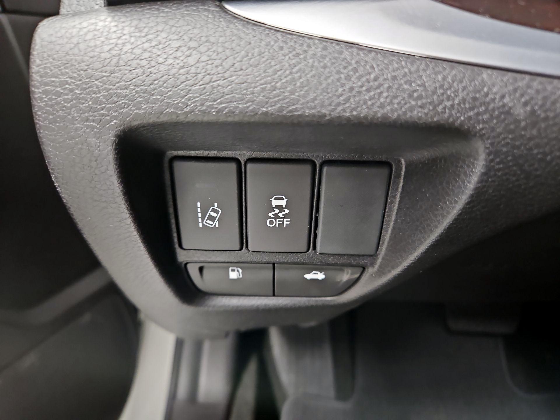Thumbnail: 2015 Acura TLX - 13