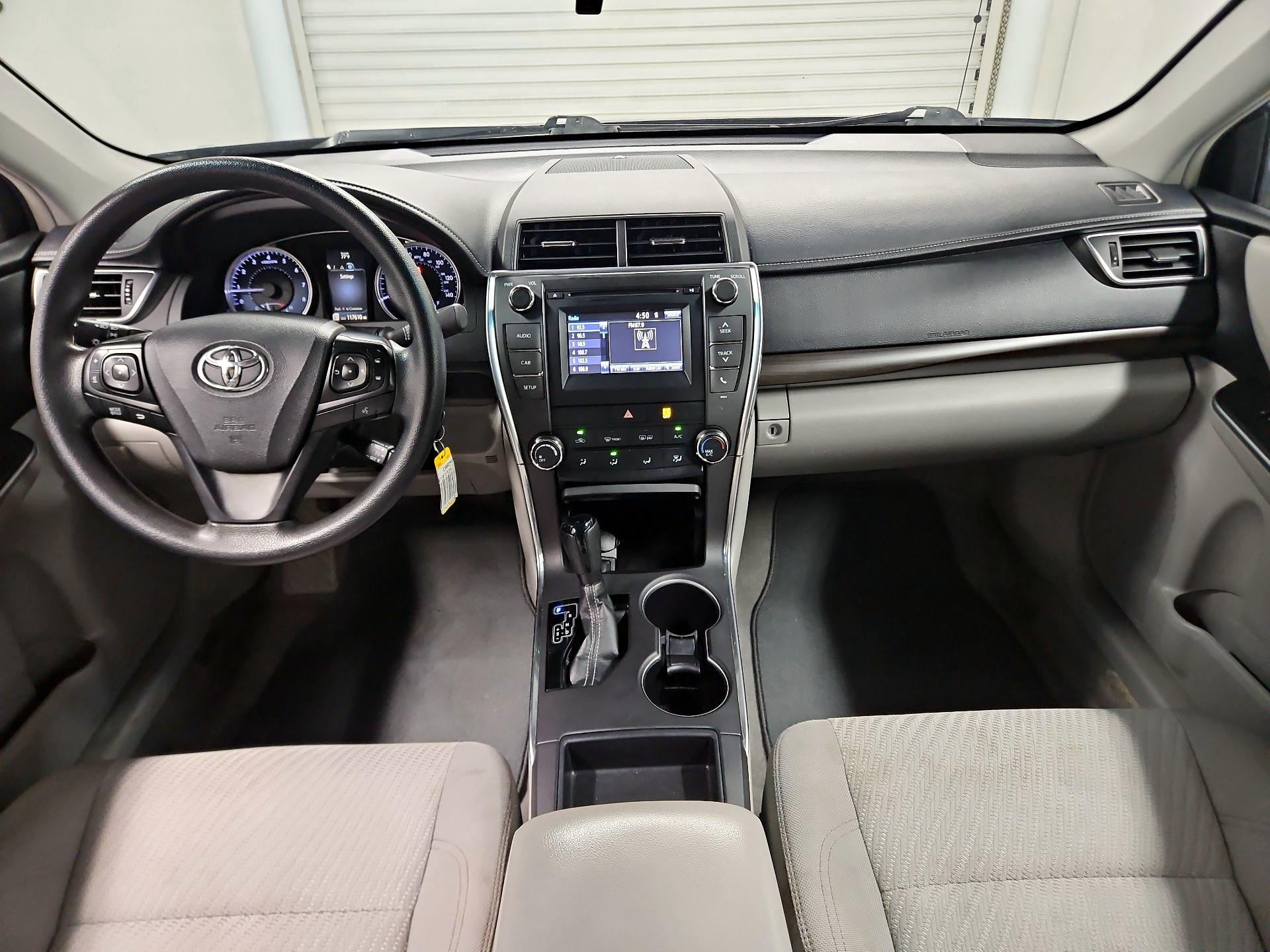 Thumbnail: 2017 Toyota Camry - 9