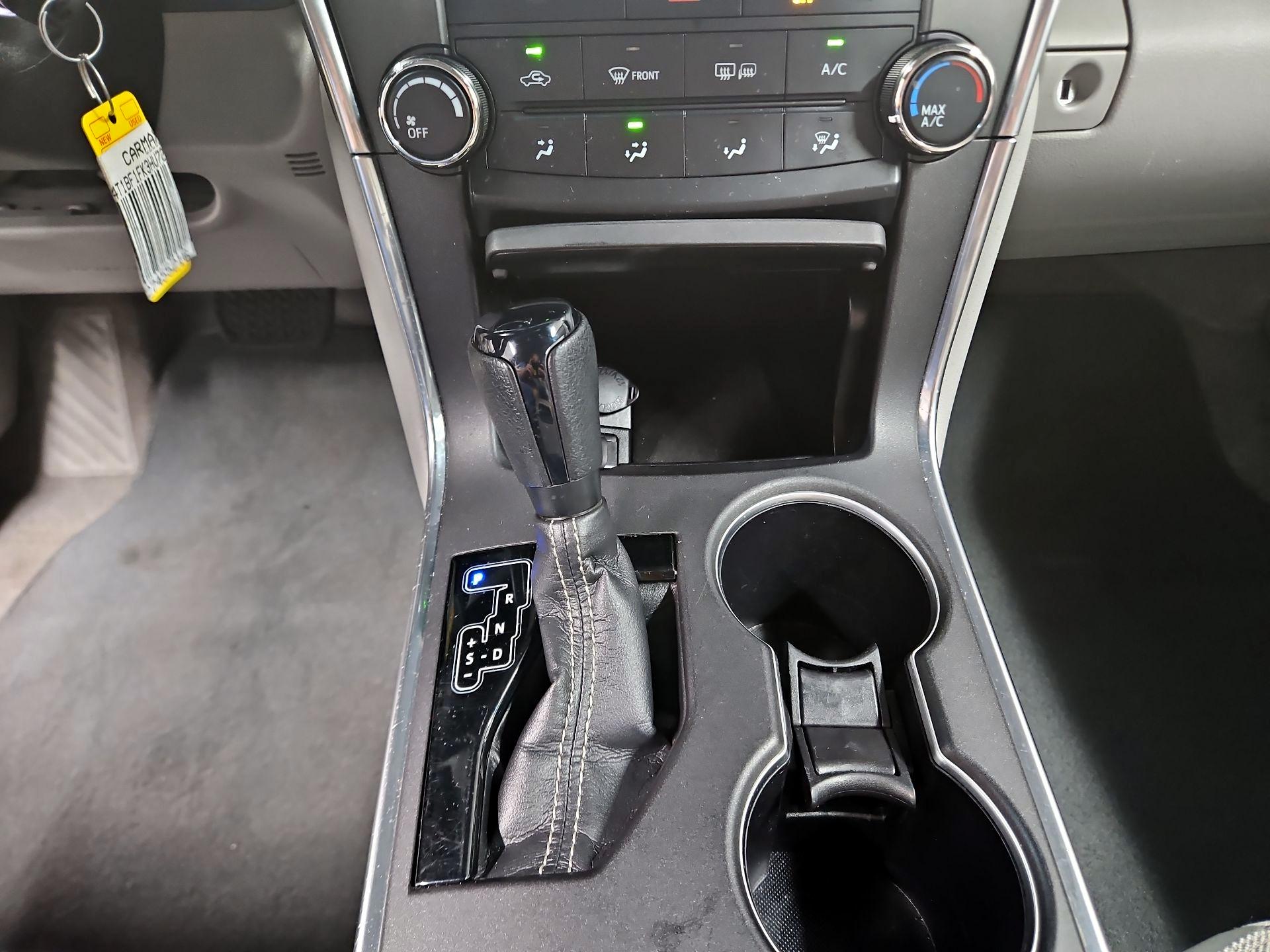 Thumbnail: 2017 Toyota Camry - 17