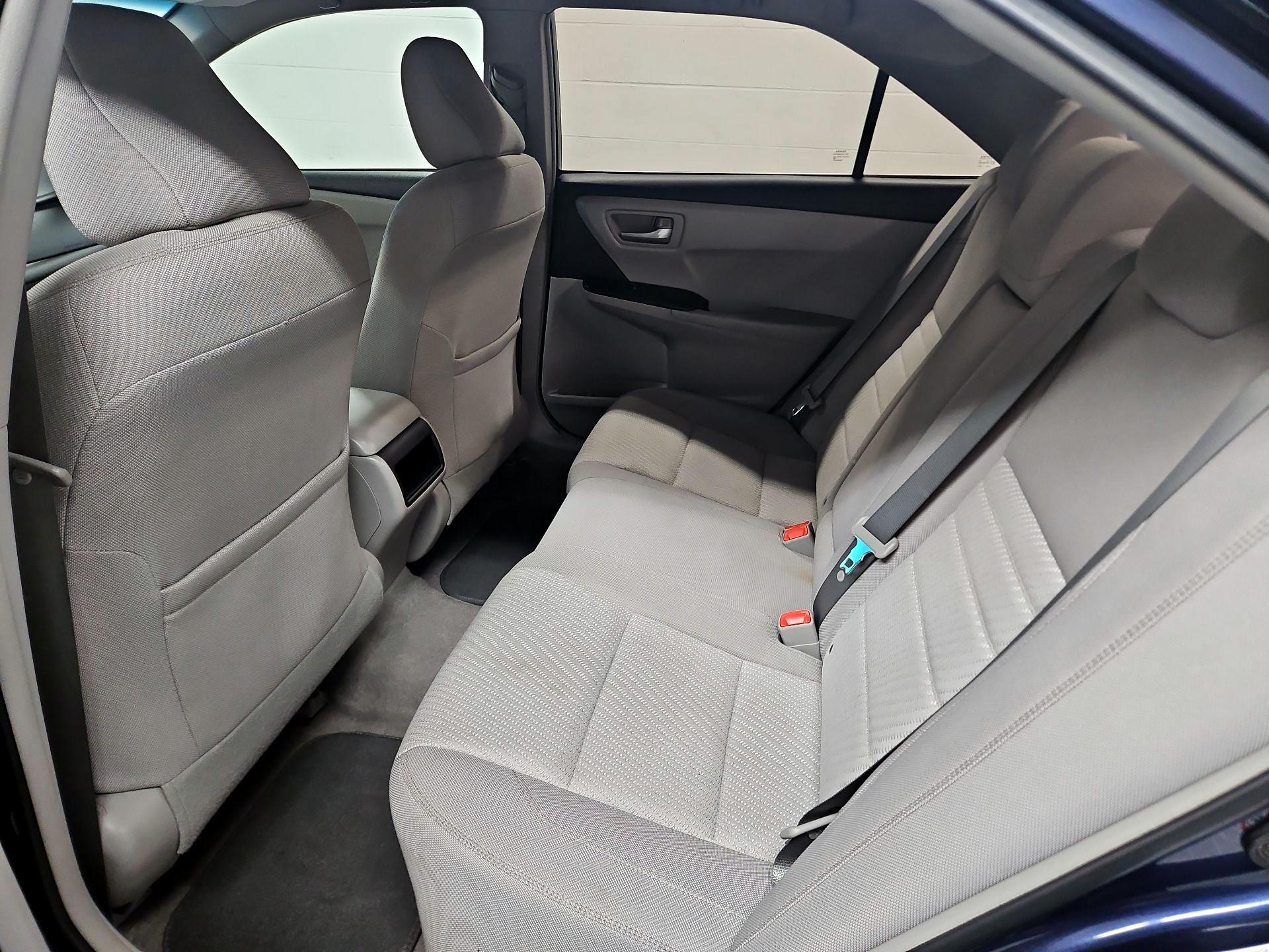 Thumbnail: 2017 Toyota Camry - 19