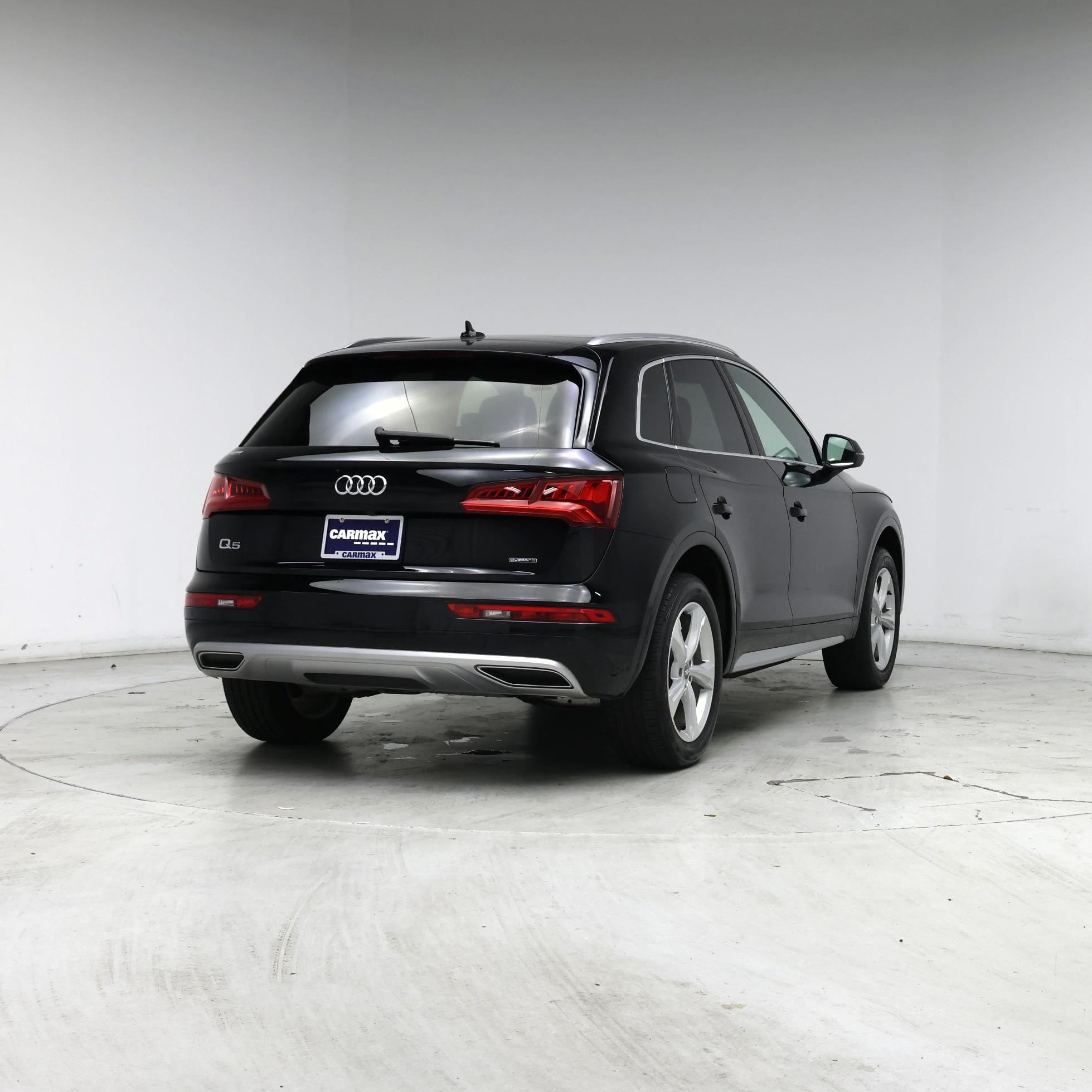 Thumbnail: 2020 Audi Q5 - 8