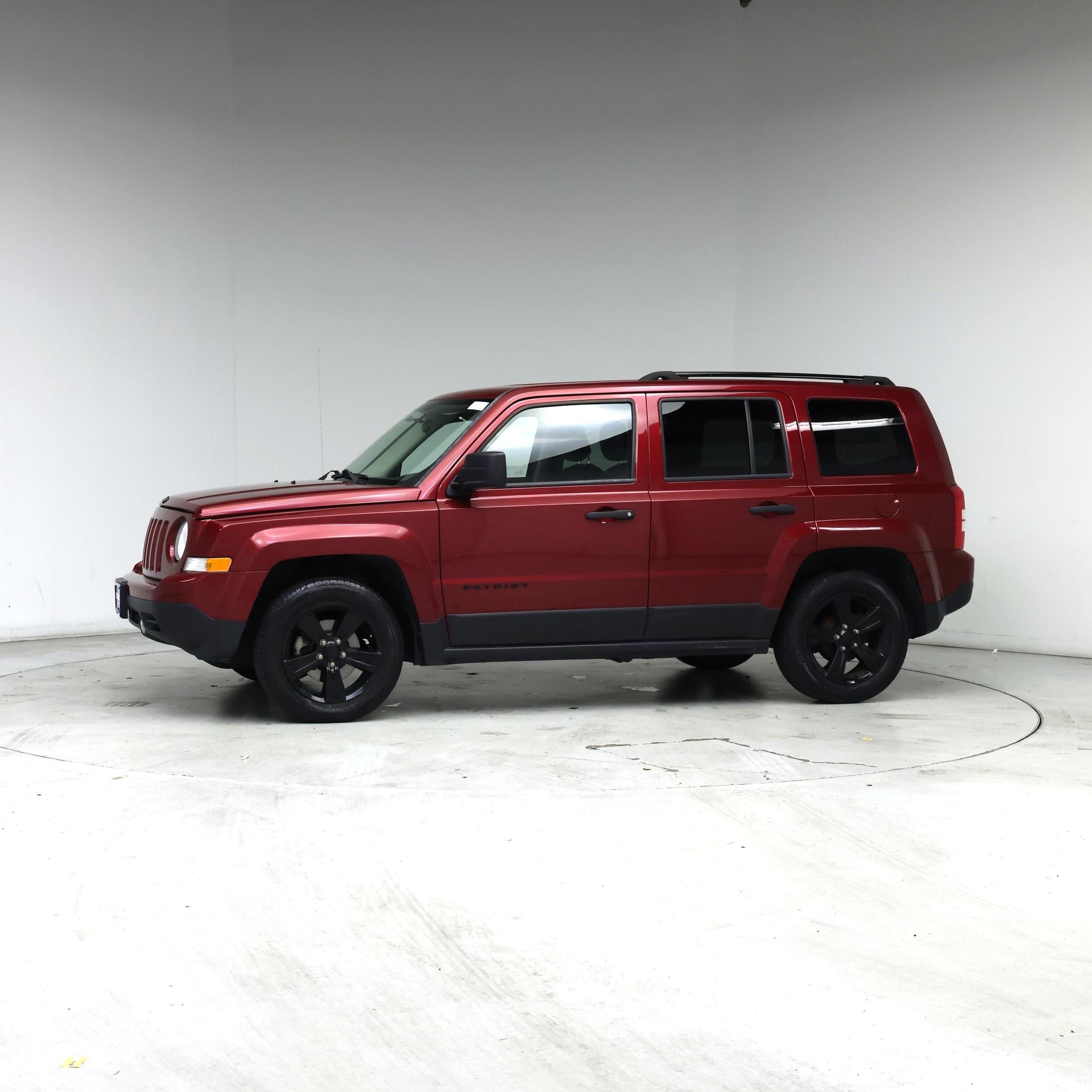 Thumbnail: 2014 Jeep Patriot - 3