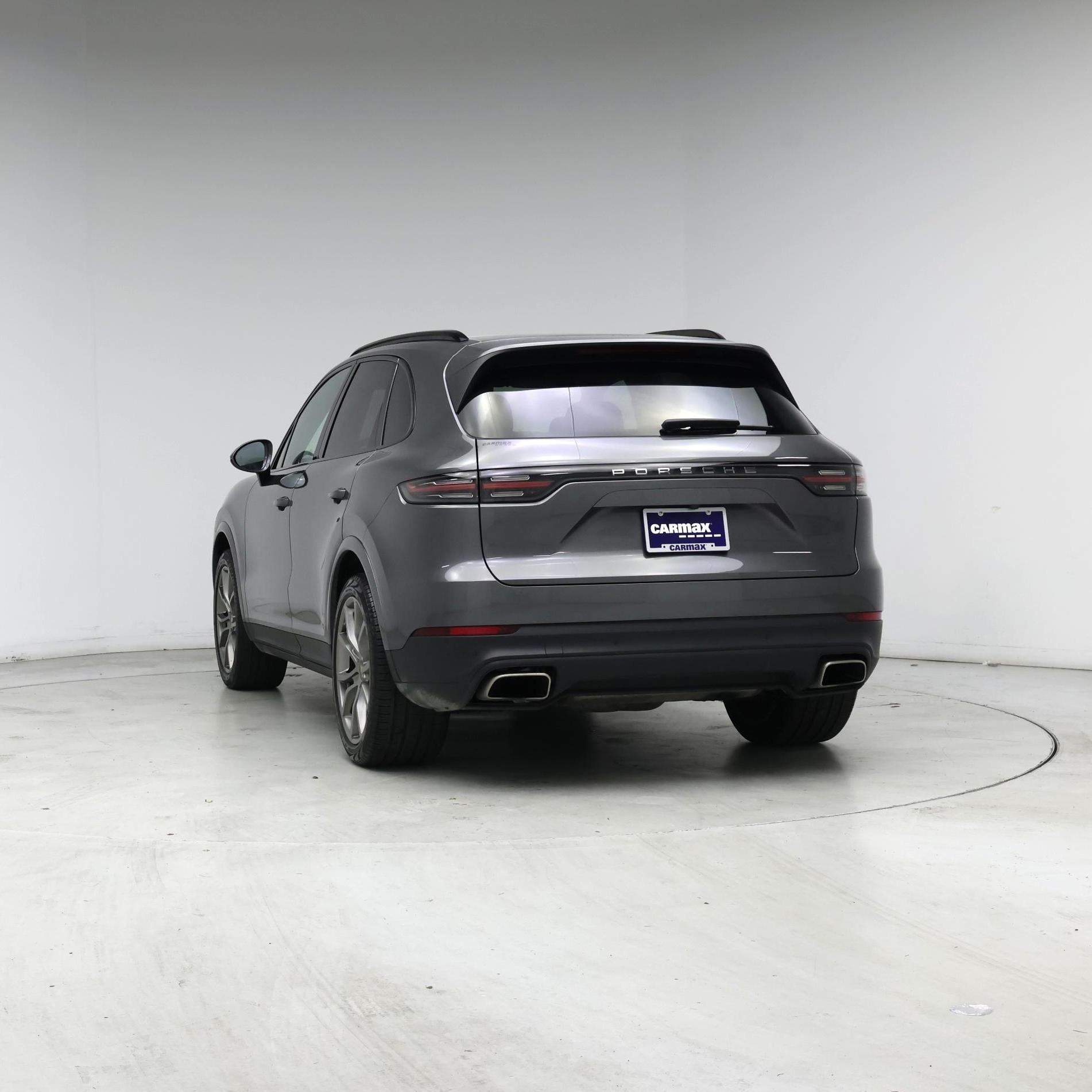 Thumbnail: 2022 Porsche Cayenne - 6