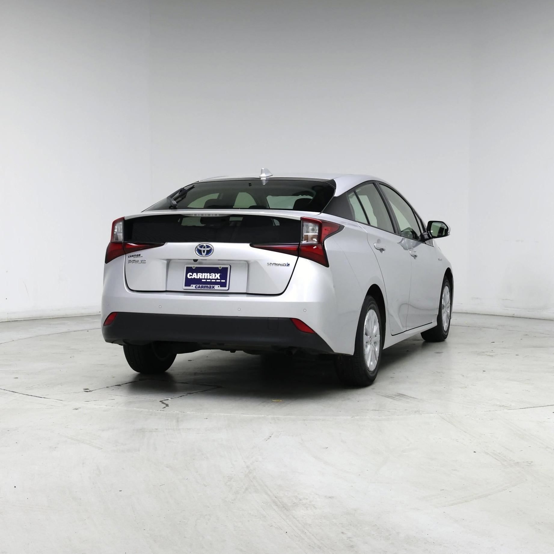 Thumbnail: 2020 Toyota Prius - 8