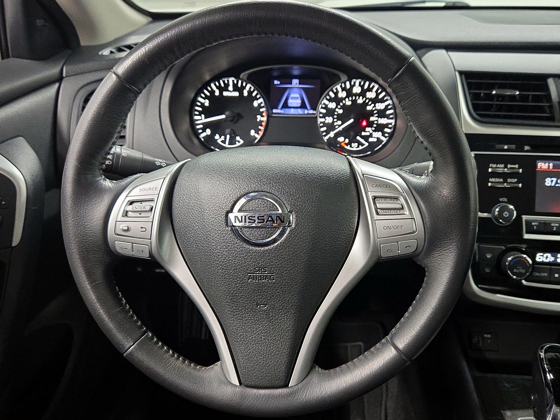 Thumbnail: 2018 Nissan Altima - 10
