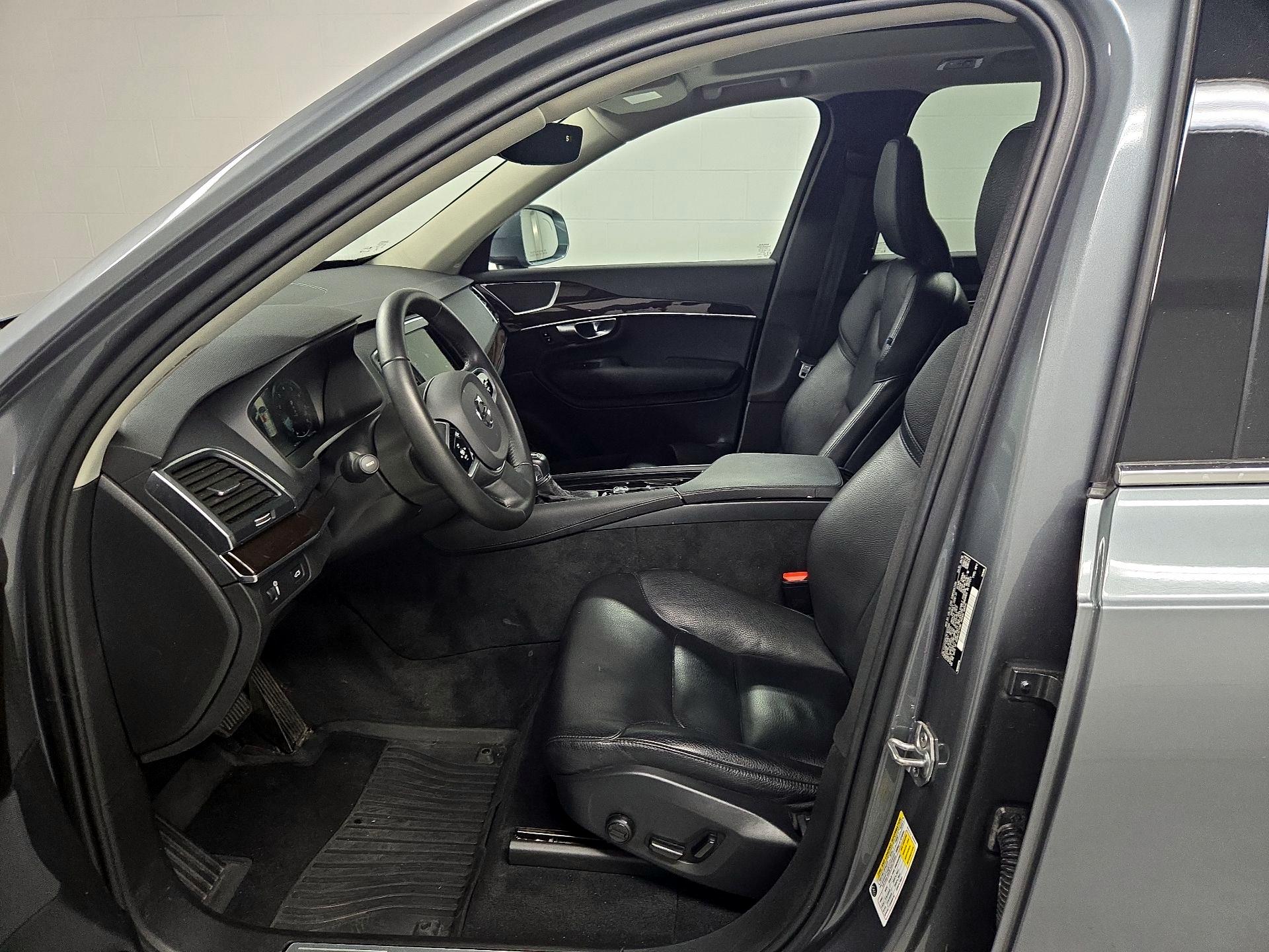 Thumbnail: 2019 Volvo XC90 - 11