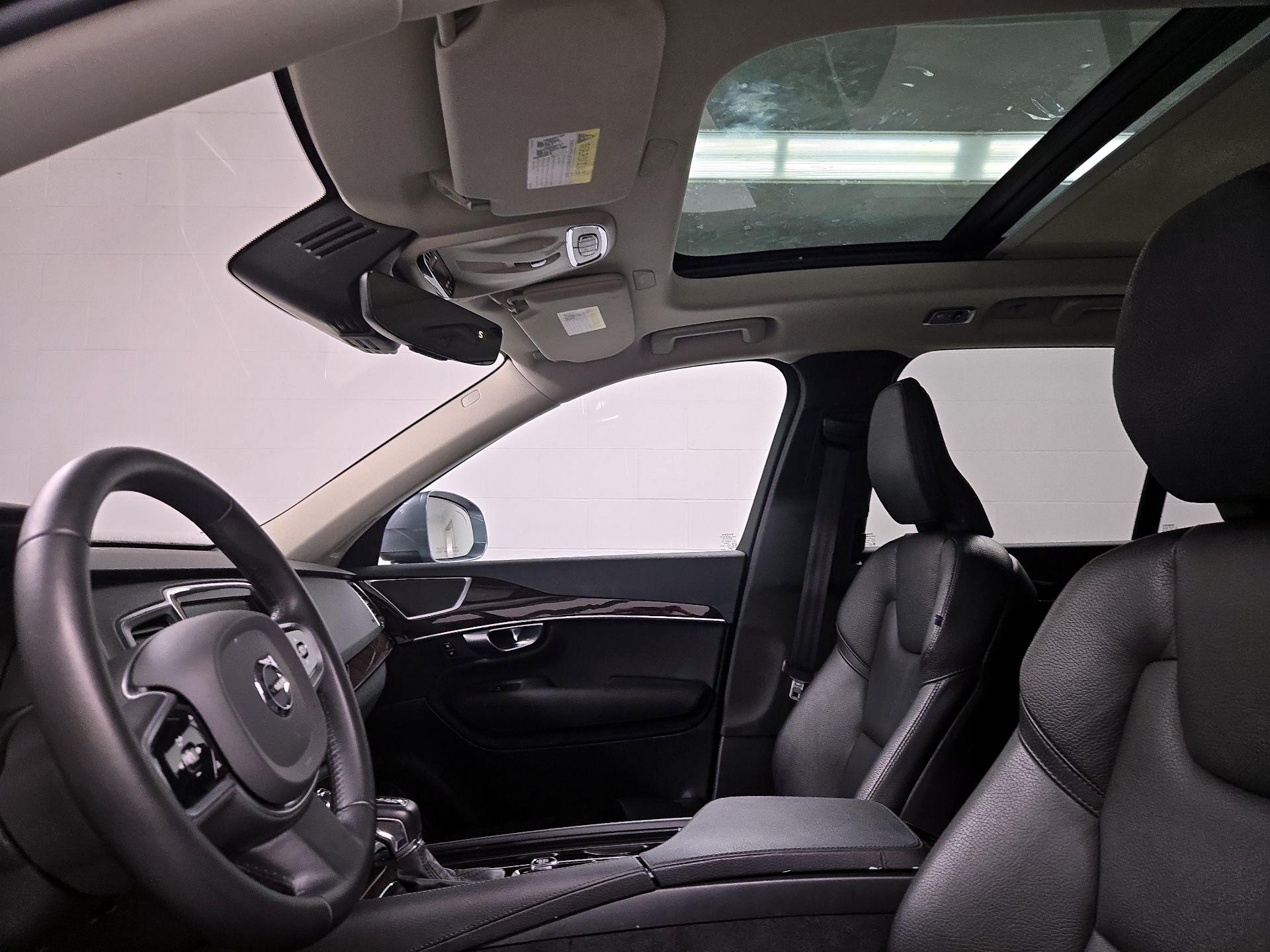 Thumbnail: 2019 Volvo XC90 - 20