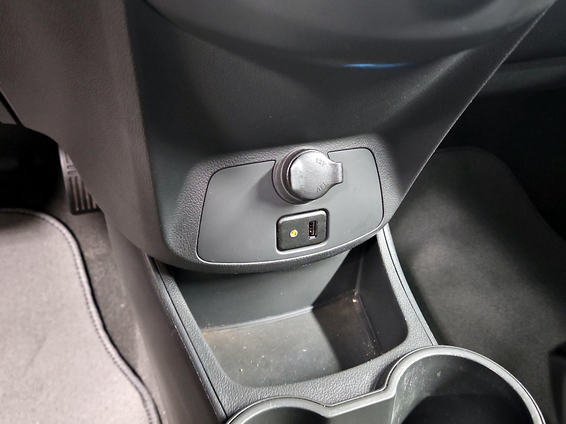 Thumbnail: 2014 Chevrolet Spark - 17