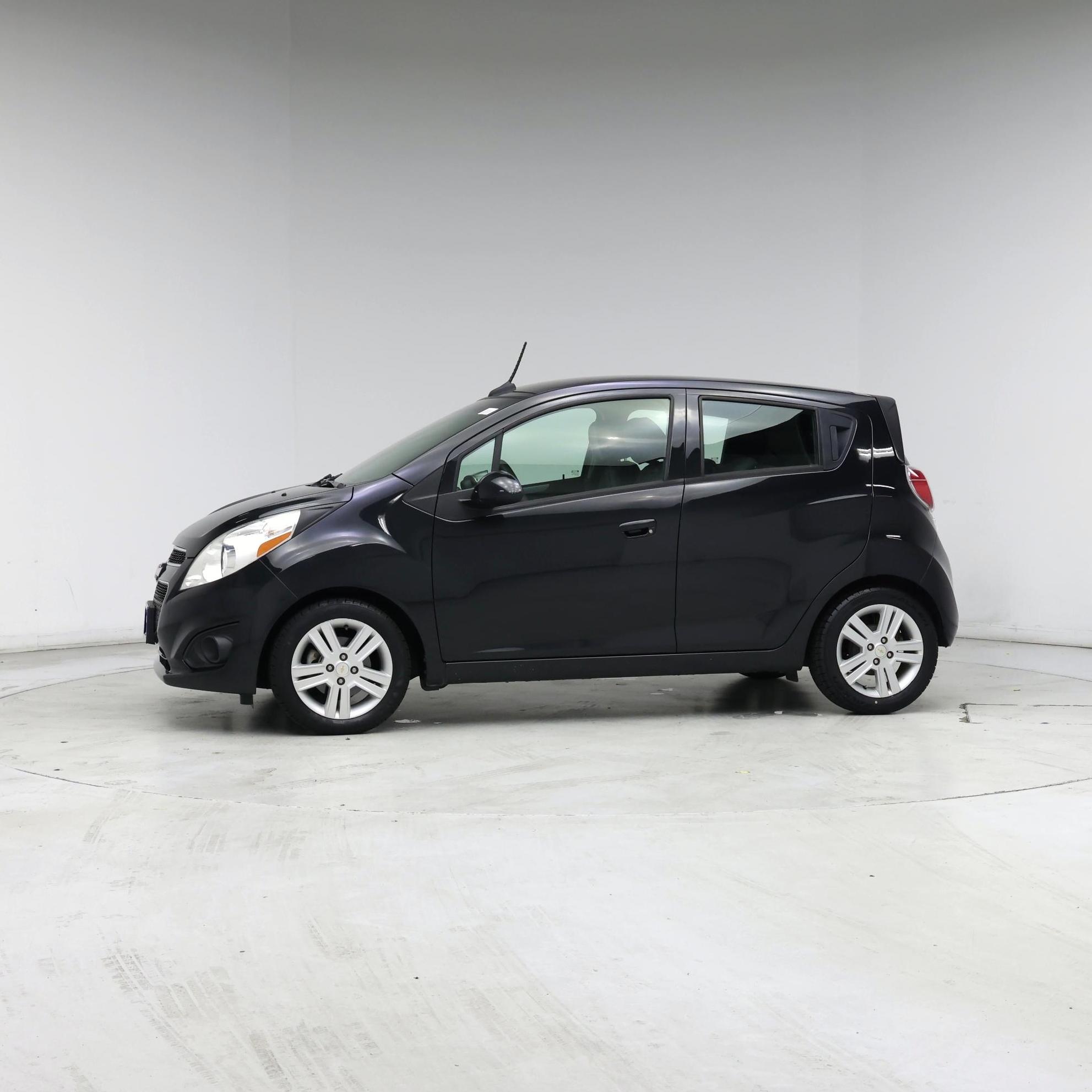 Thumbnail: 2014 Chevrolet Spark - 3