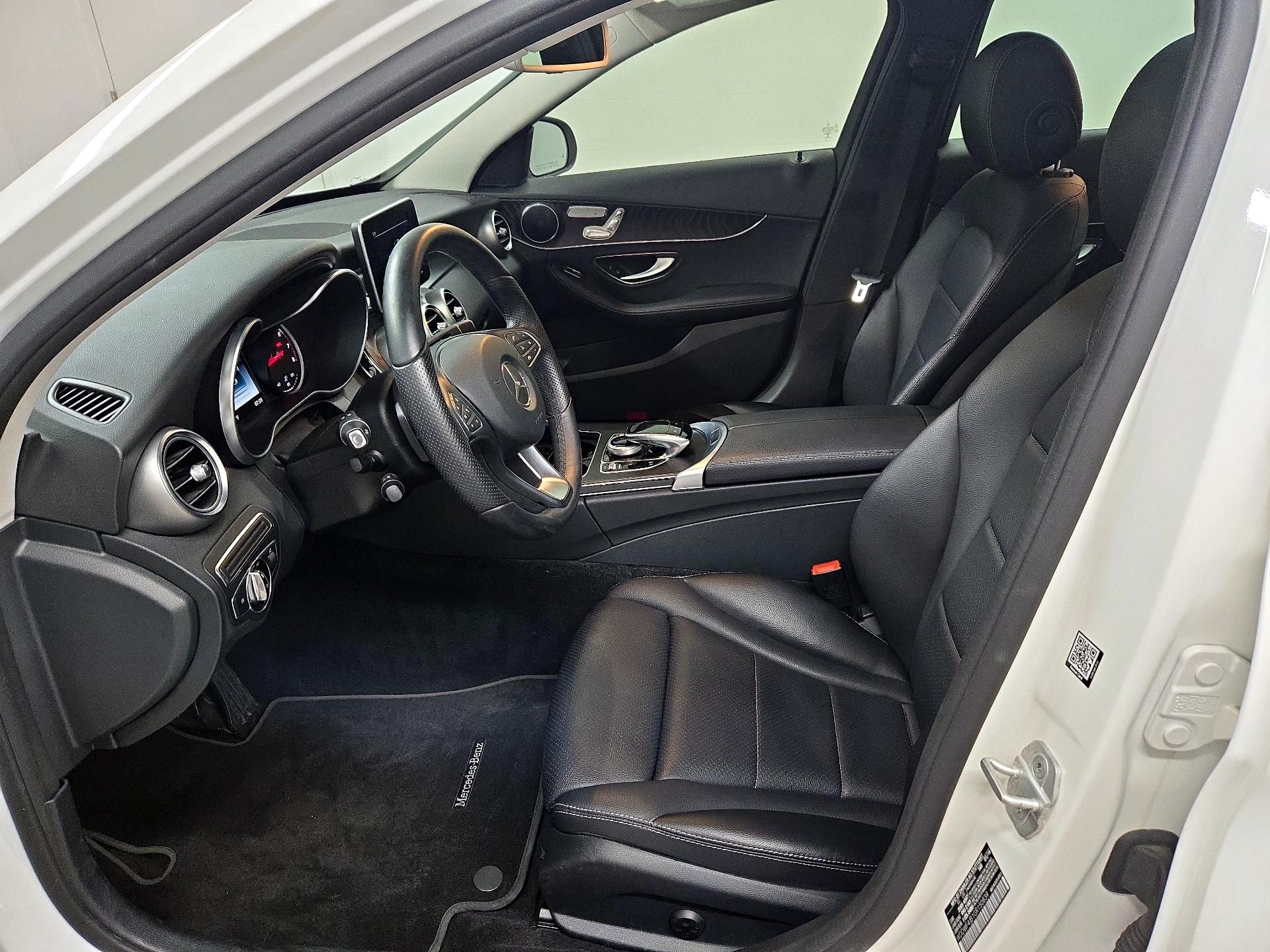 Thumbnail: 2016 Mercedes-Benz C-Class - 11