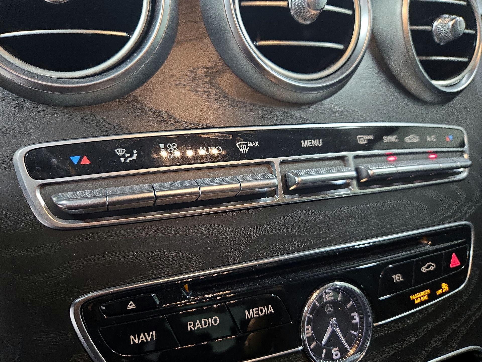 Thumbnail: 2016 Mercedes-Benz C-Class - 16