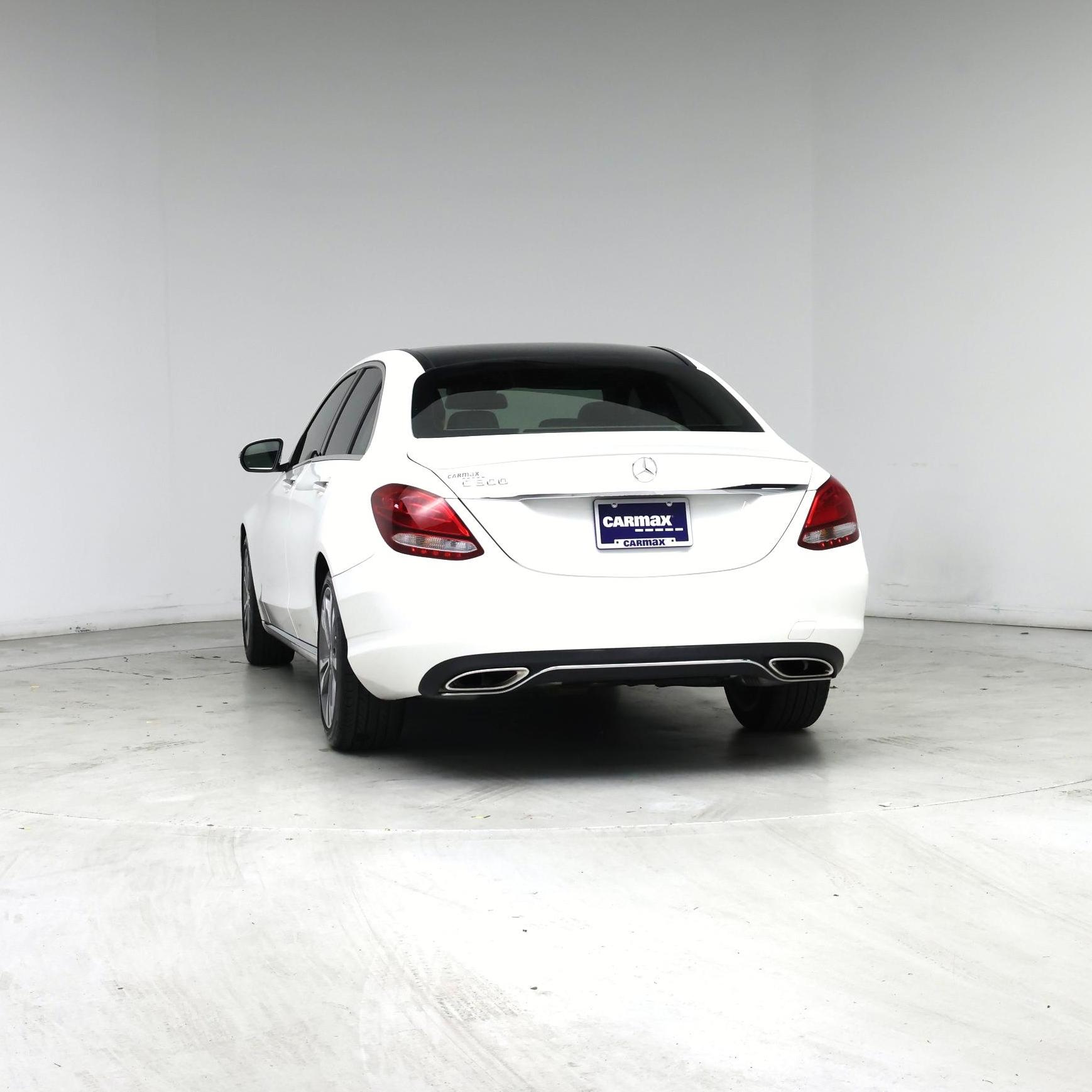 Thumbnail: 2016 Mercedes-Benz C-Class - 6