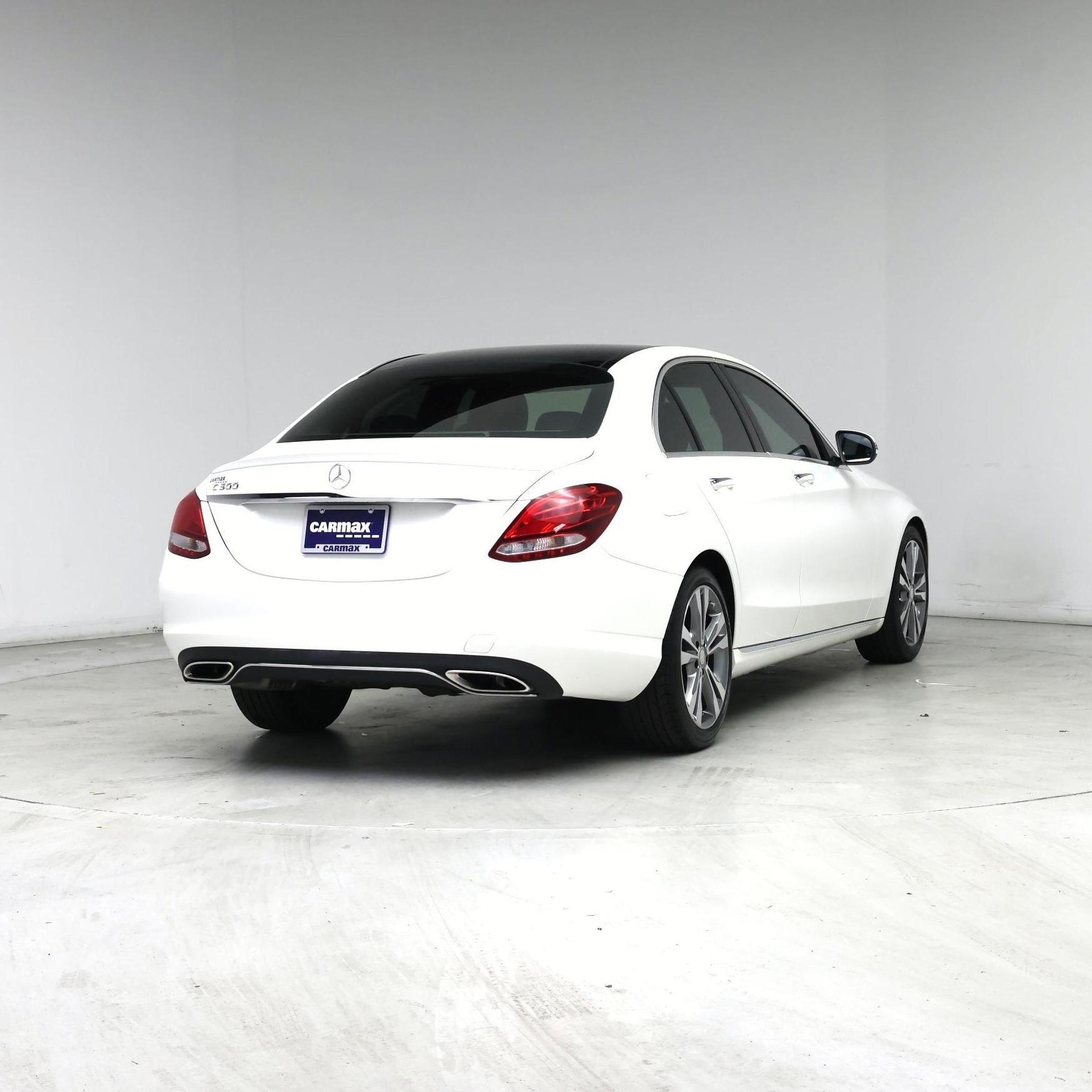 Thumbnail: 2016 Mercedes-Benz C-Class - 8