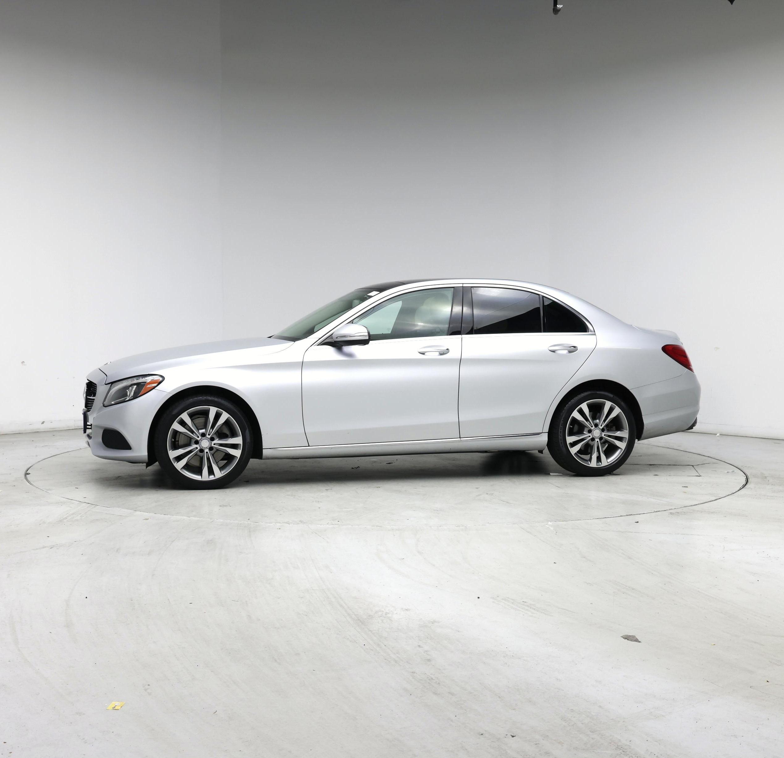 Thumbnail: 2016 Mercedes-Benz C-Class - 3