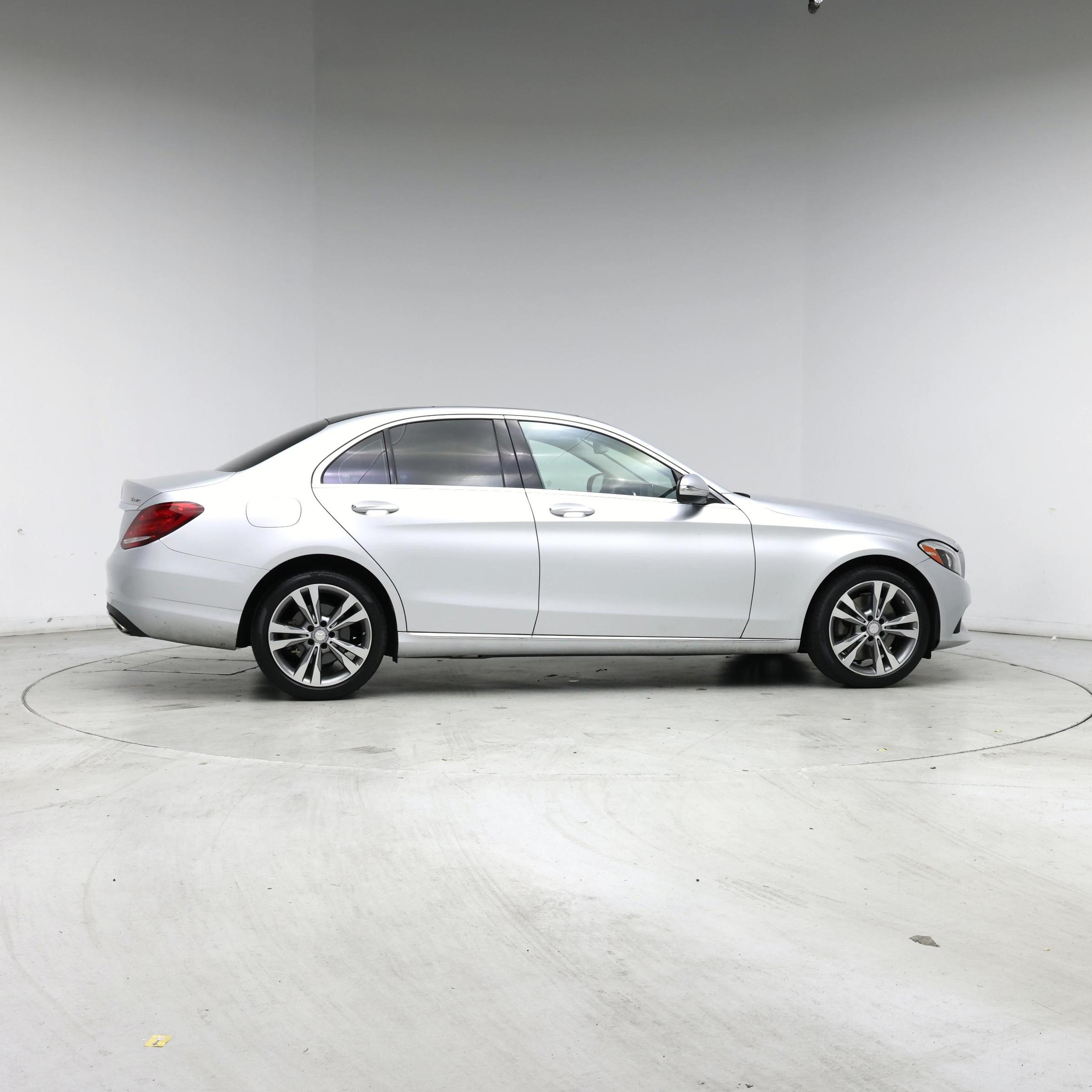 Thumbnail: 2016 Mercedes-Benz C-Class - 7
