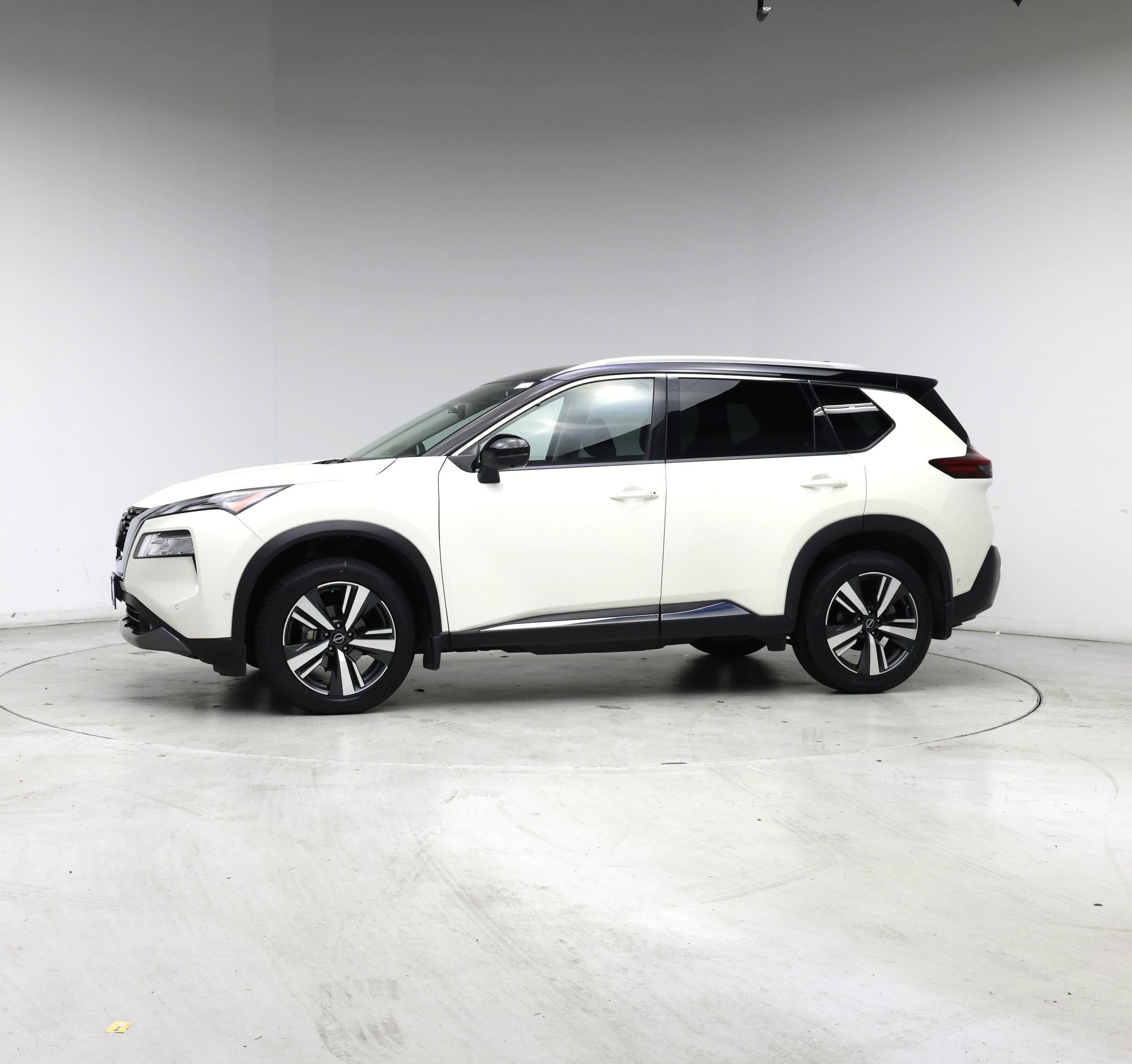 Thumbnail: 2022 Nissan Rogue - 3