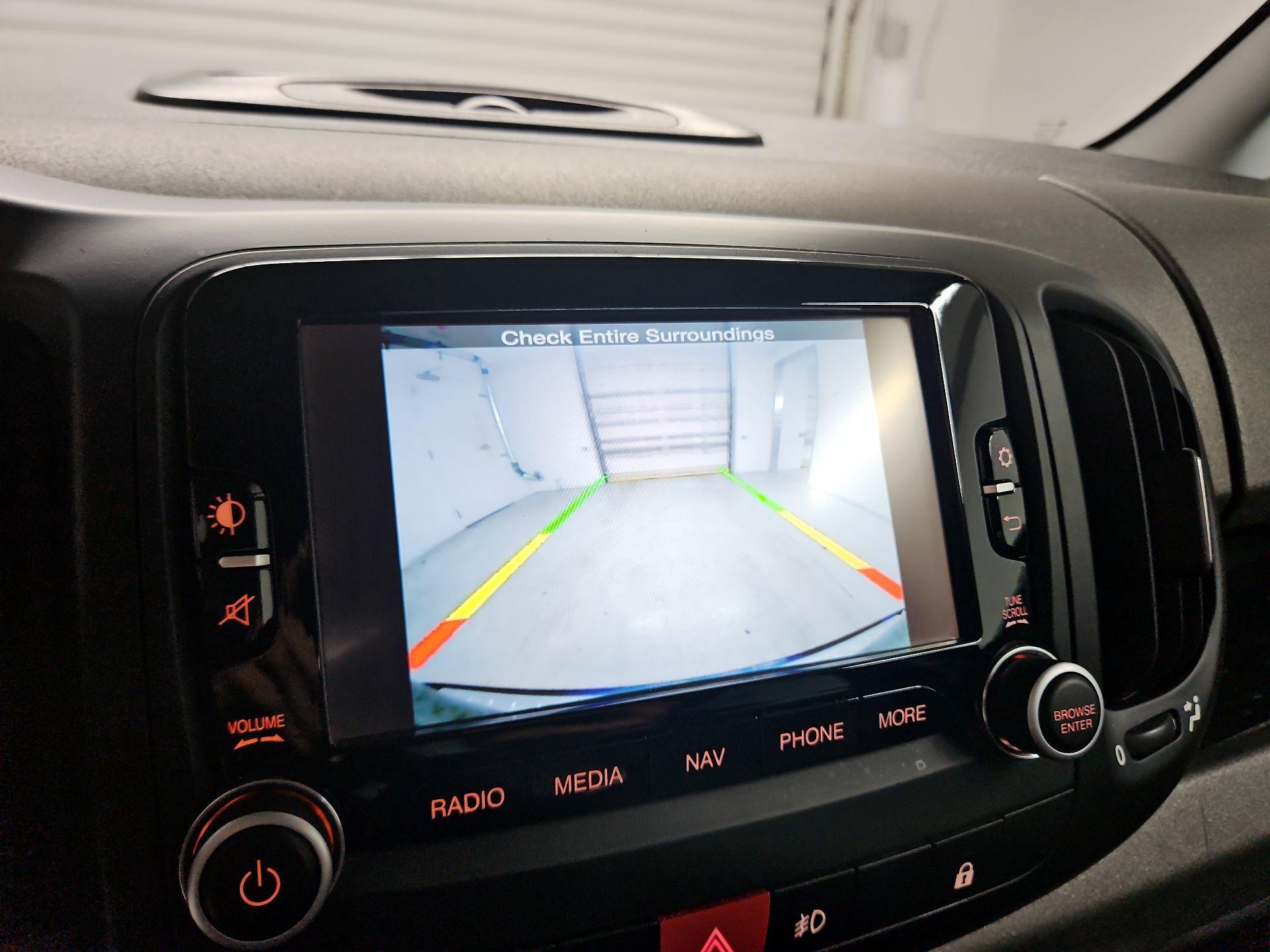 Thumbnail: 2014 Fiat 500L - 14