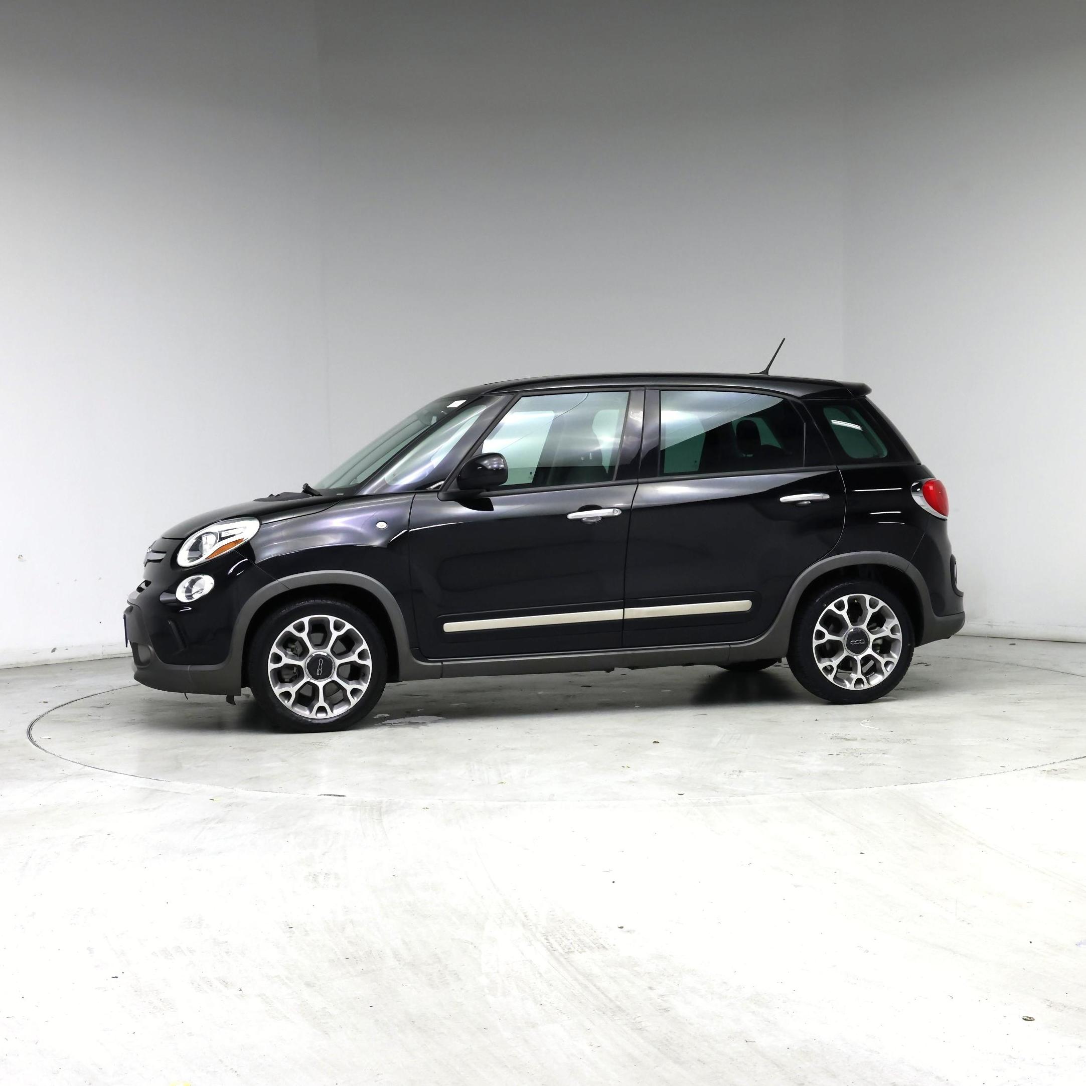 Thumbnail: 2014 Fiat 500L - 3